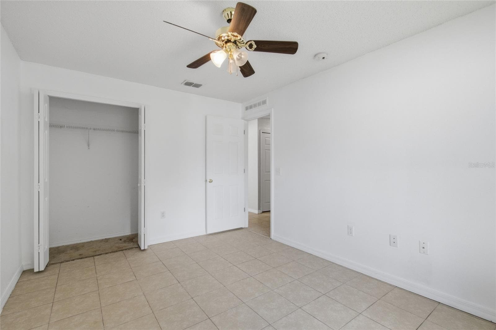 Single Family Residence at 760 PALAISEAU CT, KISSIMMEE, photo 28 of 44