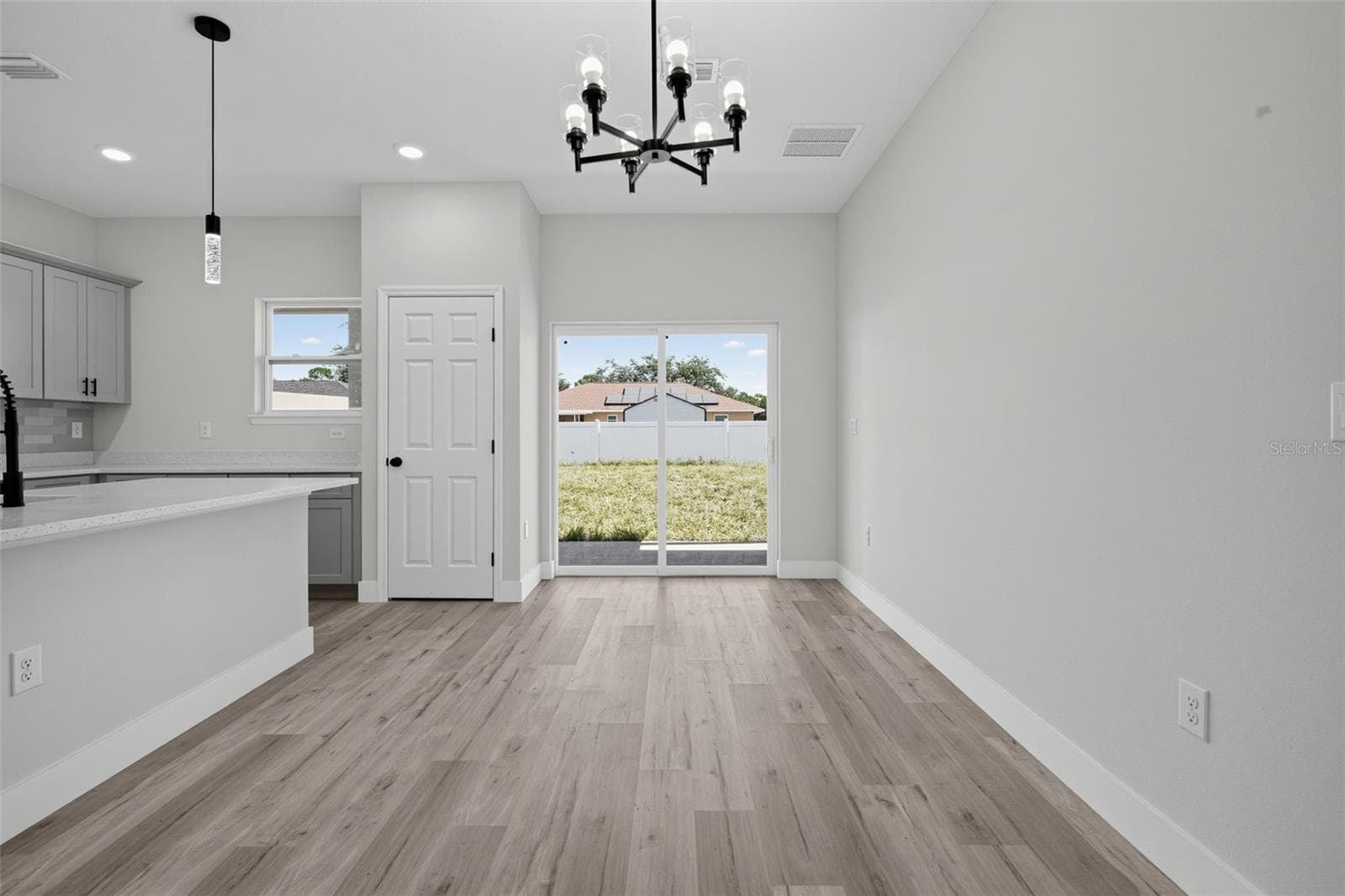 Single Family Residence at 806 LOLA DR, SEBRING, photo 15 of 38