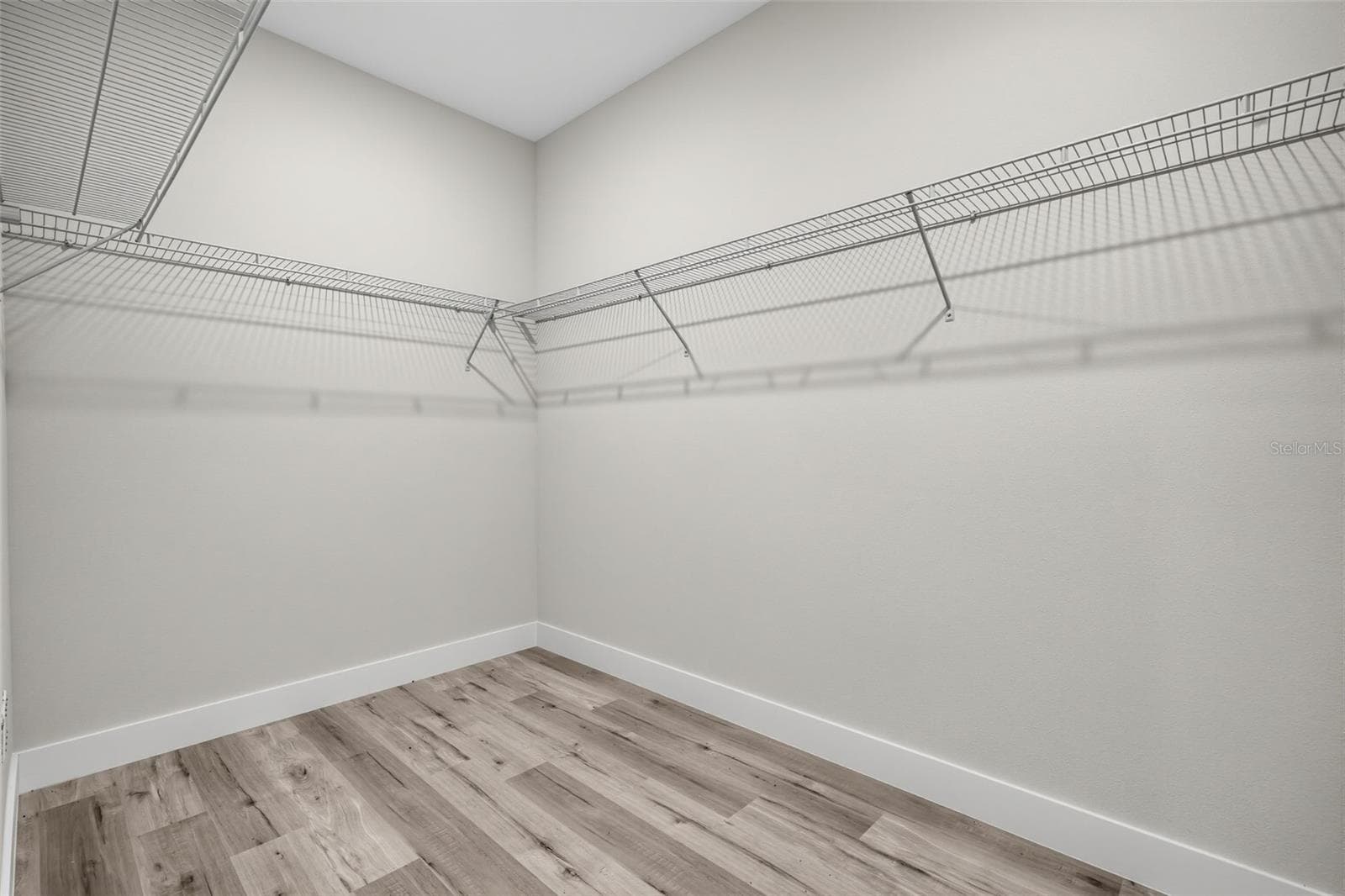 Single Family Residence at 806 LOLA DR, SEBRING, photo 28 of 38