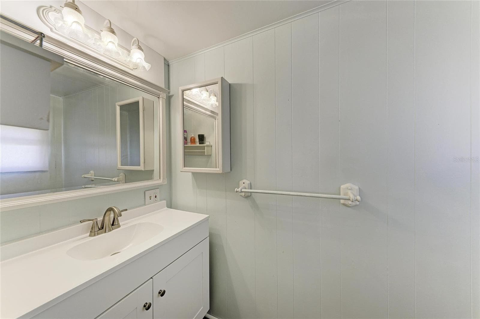 Master bathroom - 4924 OAKLAND HILLS AVE, SARASOTA