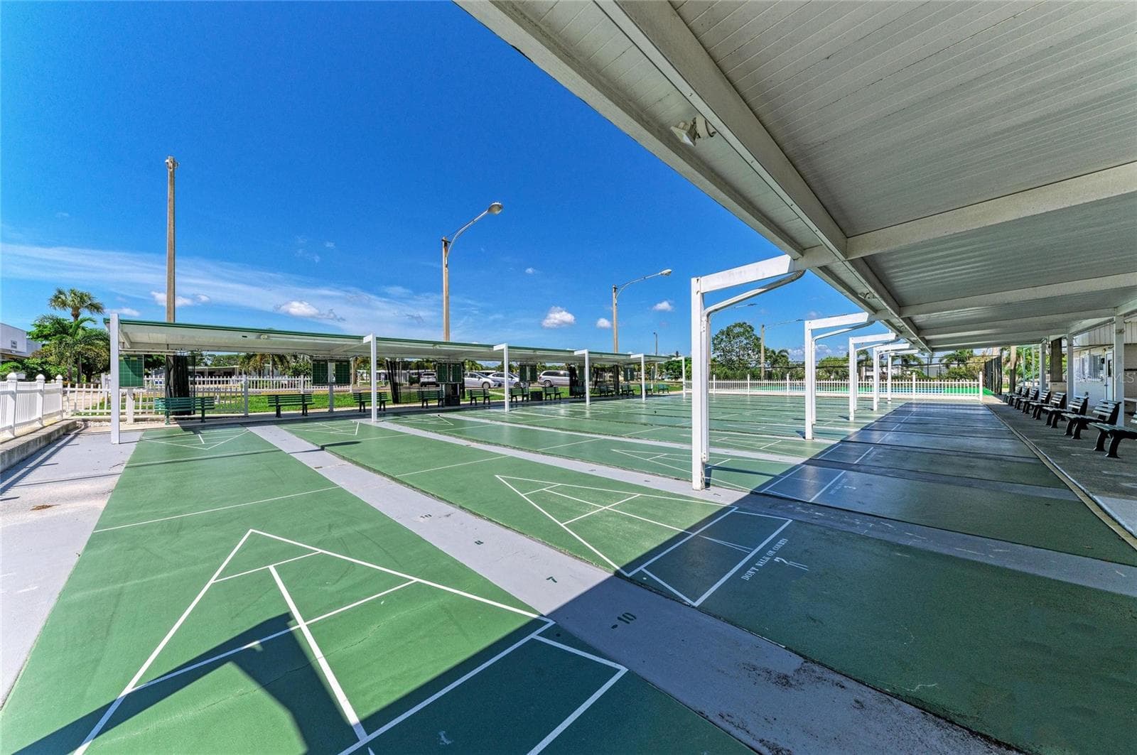 Mobile Home at 4924 OAKLAND HILLS AVE, SARASOTA, photo 77 of 85