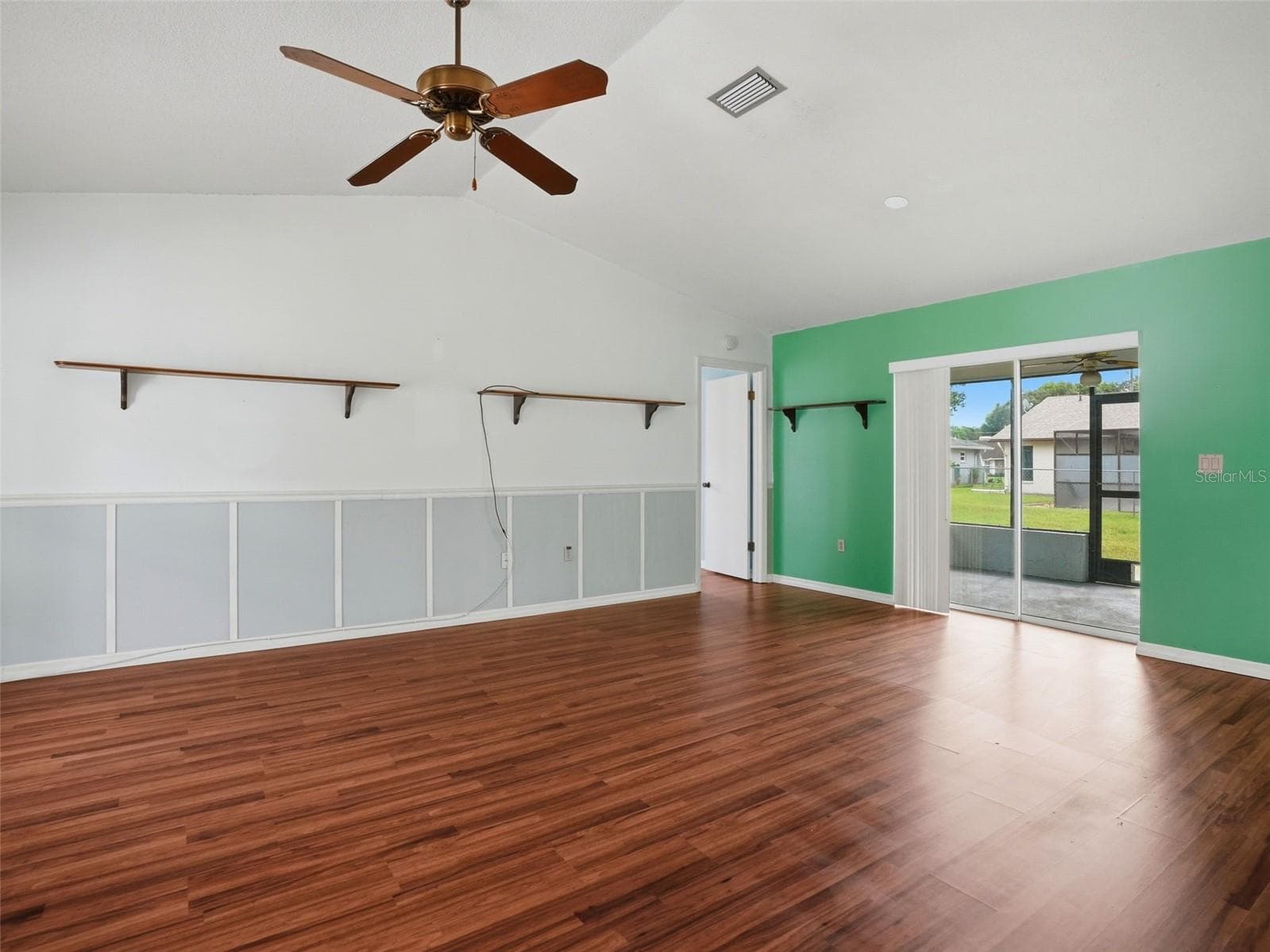 Single Family Residence at 9624 HORIZON DR, SPRING HILL, photo 6 of 33