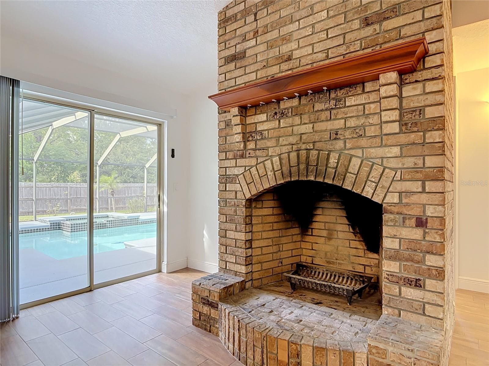 Single Family Residence at 510 BROKENSHIRE DR, DEBARY, photo 31 of 67