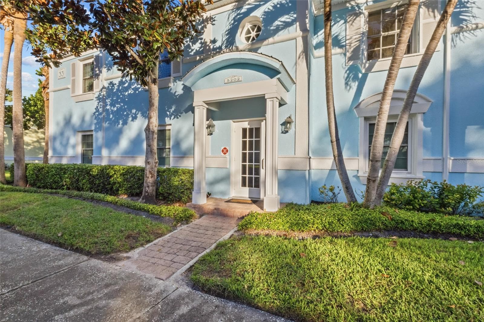 Condominium at 5202 BEACH DR SE #D, ST PETERSBURG, photo 4 of 76