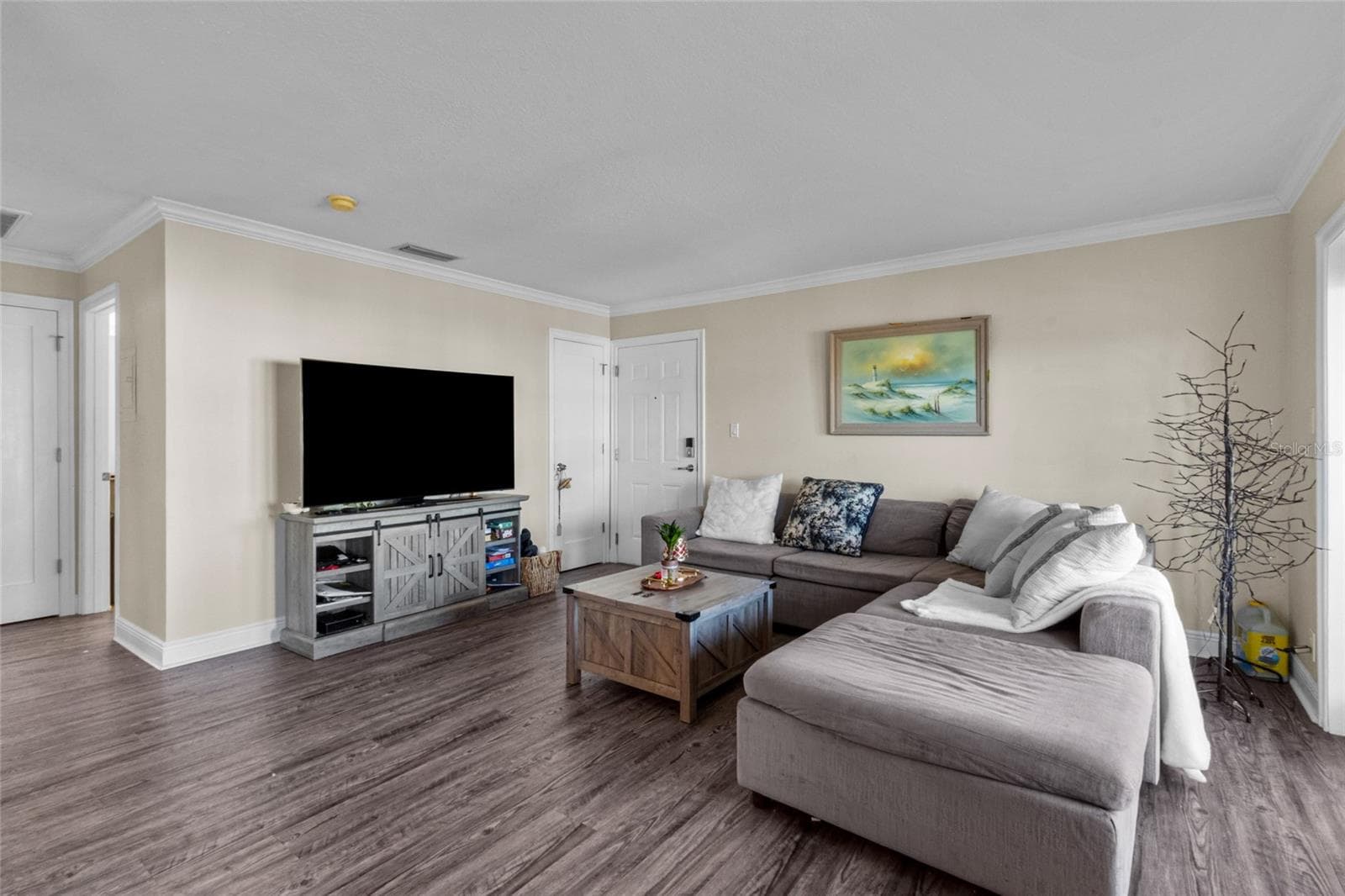 Condominium at 5202 BEACH DR SE #D, ST PETERSBURG, photo 10 of 76