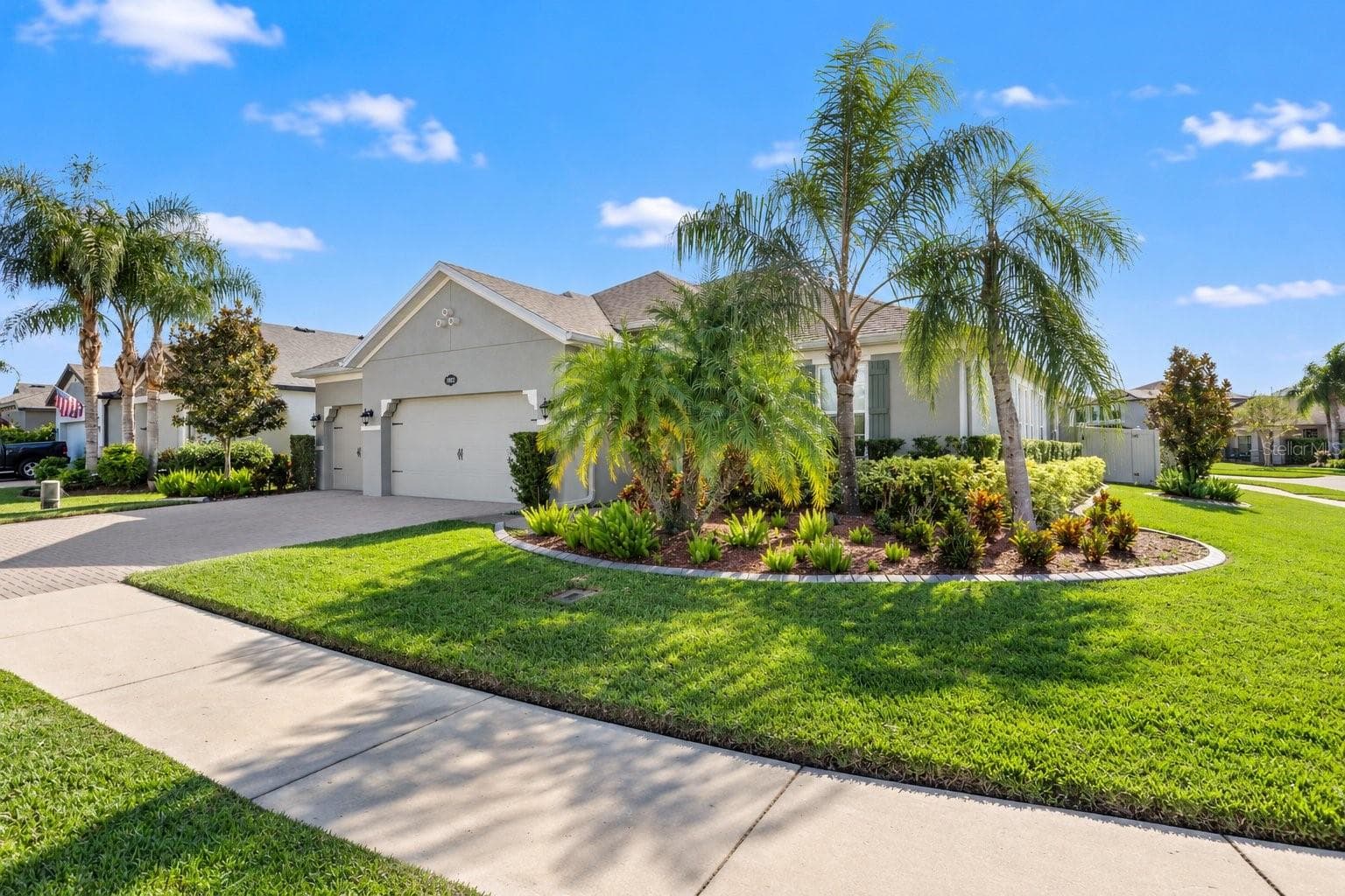 Single Family Residence at 18922 ROSEATE DR, LUTZ, photo 4 of 44