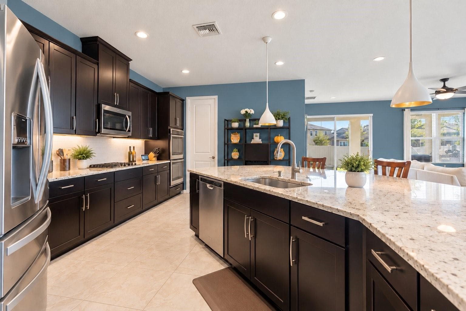 Single Family Residence at 18922 ROSEATE DR, LUTZ, photo 7 of 44