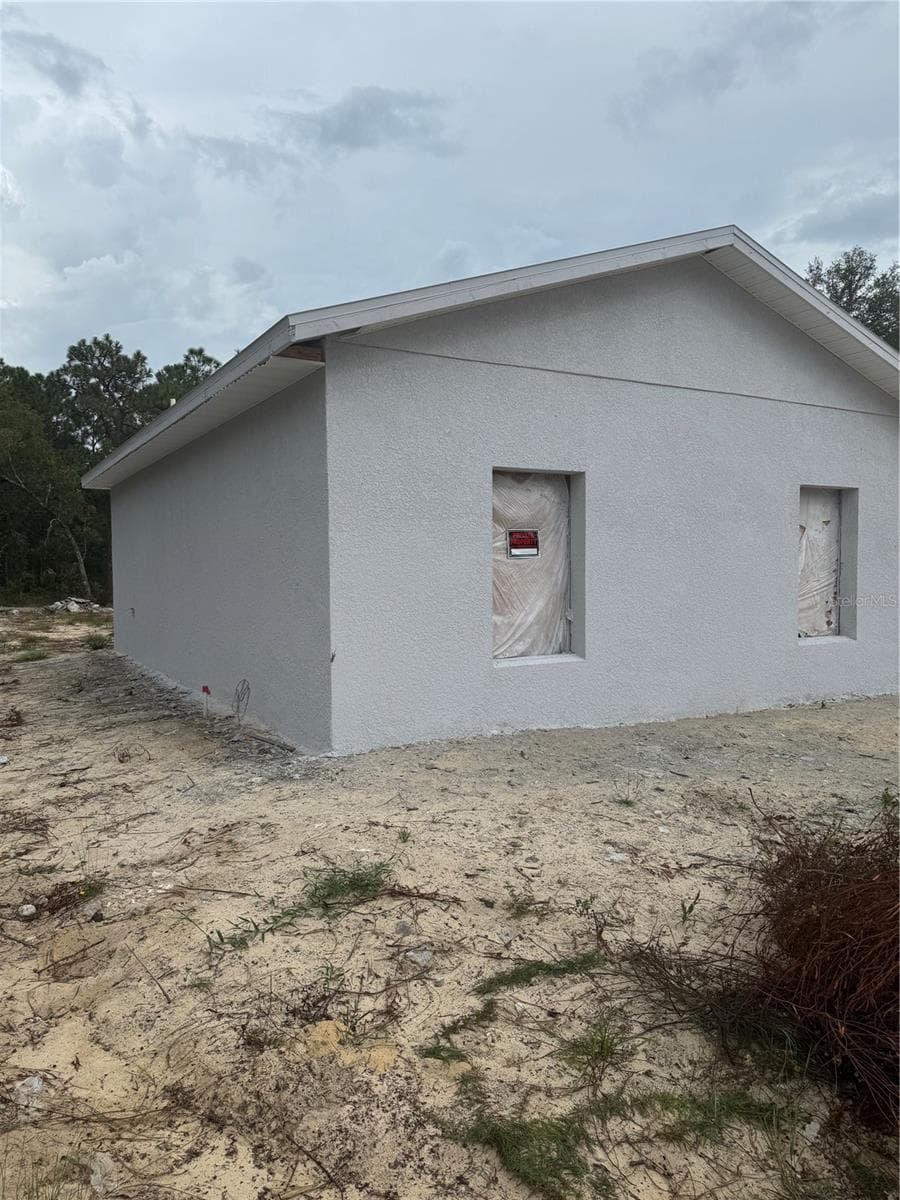 Single Family Residence at 16404 CAYMAN RD, WEEKI WACHEE, photo 2 of 7