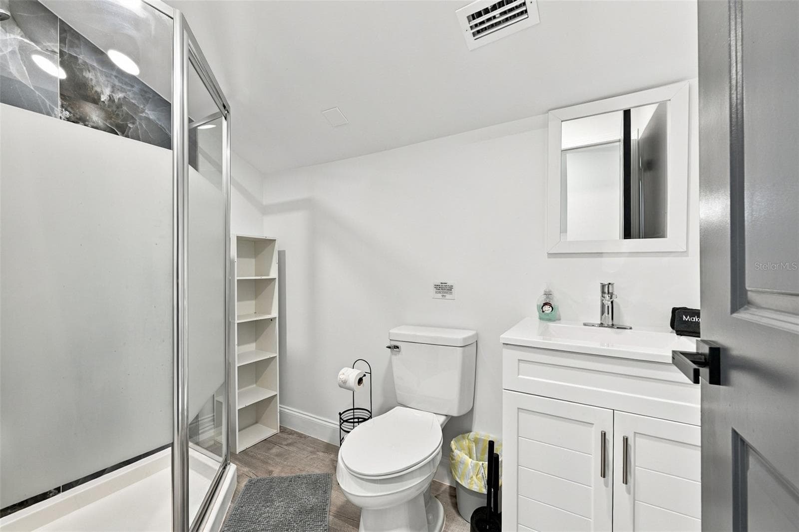 Single Family Residence at 14019 W PARSLEY DR, MADEIRA BEACH, photo 14 of 33