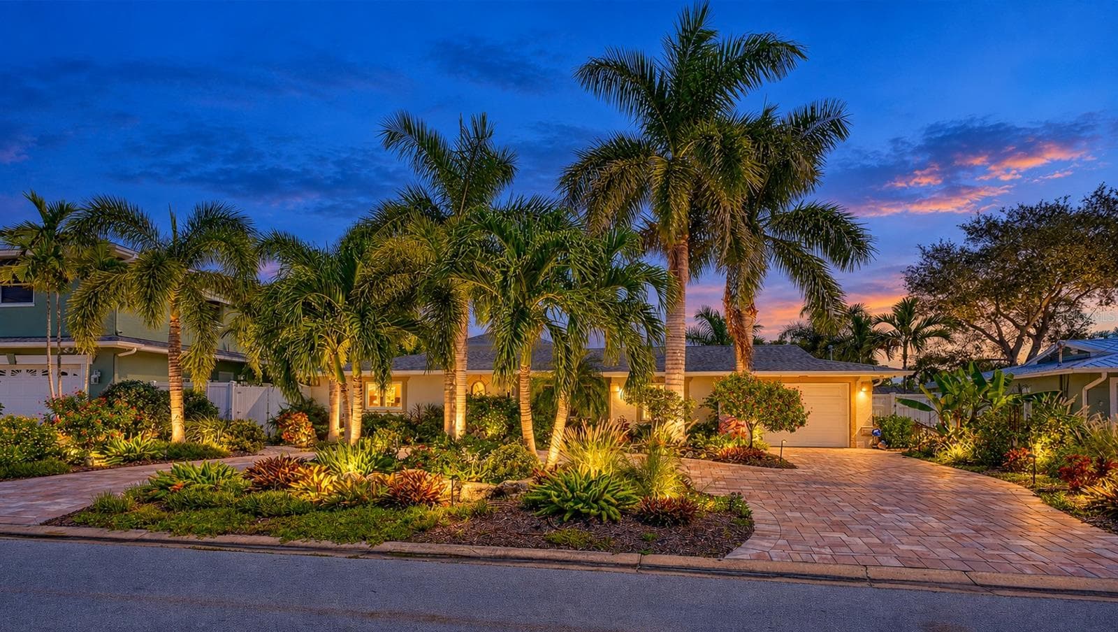 4907 CORAL BLVD