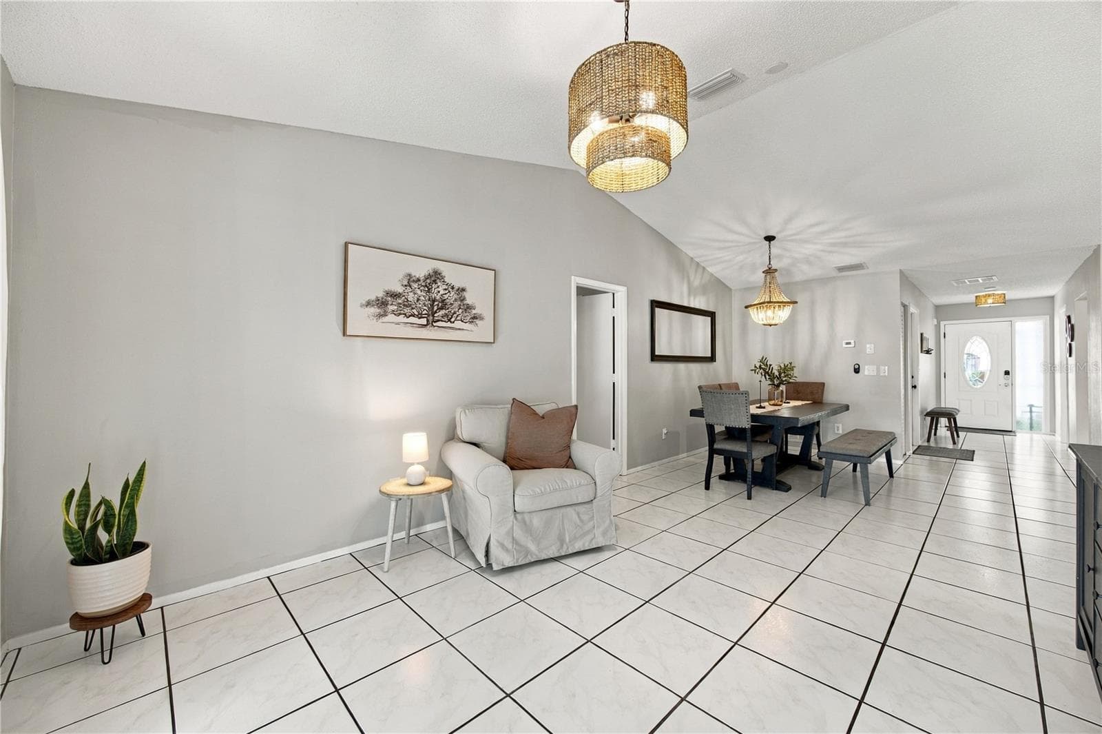 Dinnete/Living Area - 4008 SHORESIDE CIR, TAMPA
