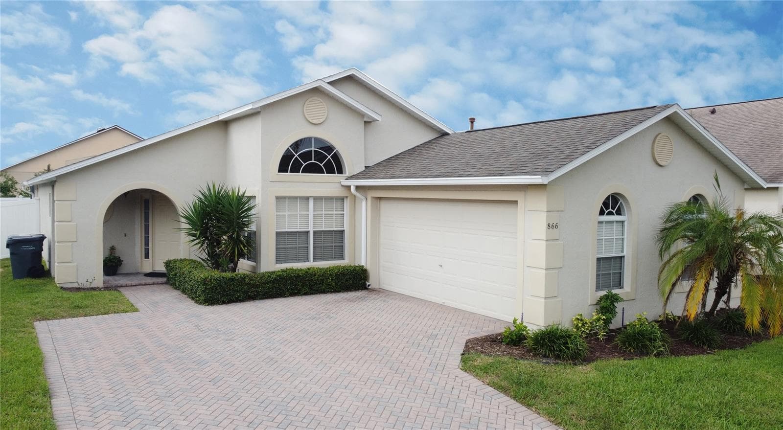 866 KNIGHTSBRIDGE CIR