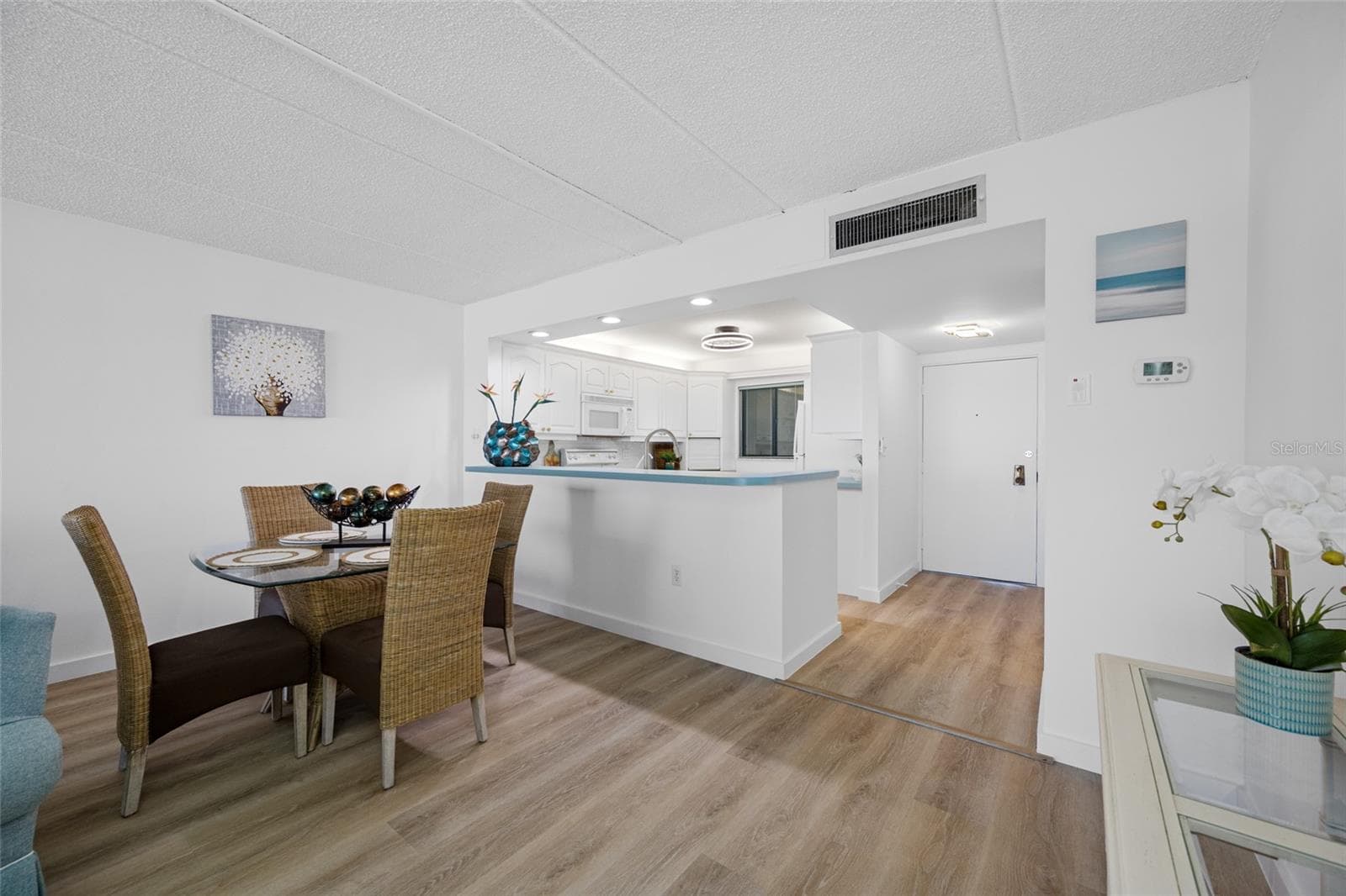 Condominium at 865 S GULFVIEW BLVD #202, CLEARWATER, photo 12 of 48