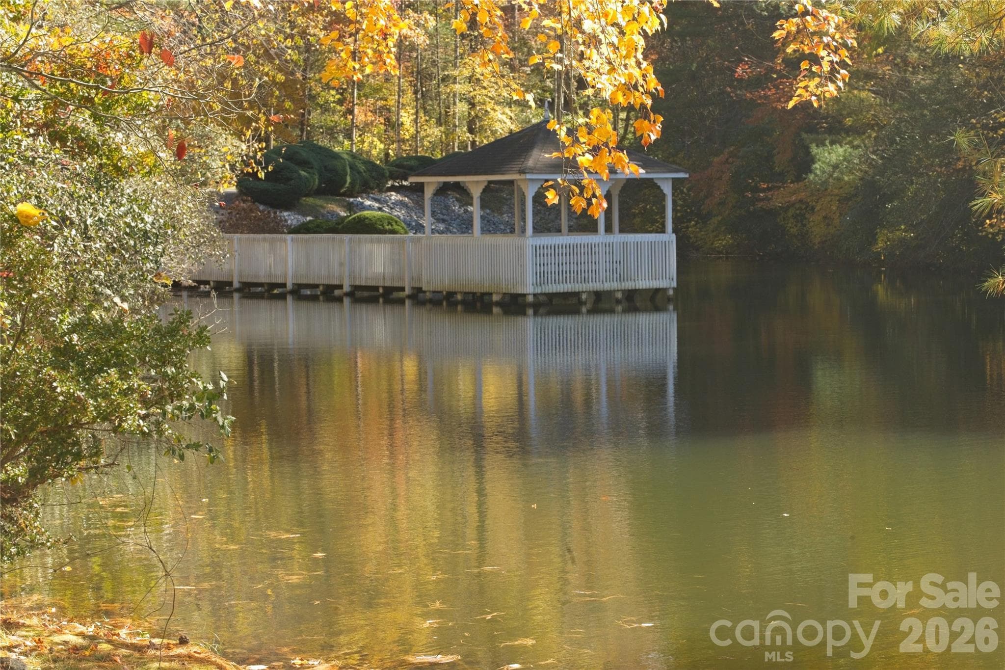 Single Family Residence at 52 Oak Gate Drive, Hendersonville, photo 32 of 42