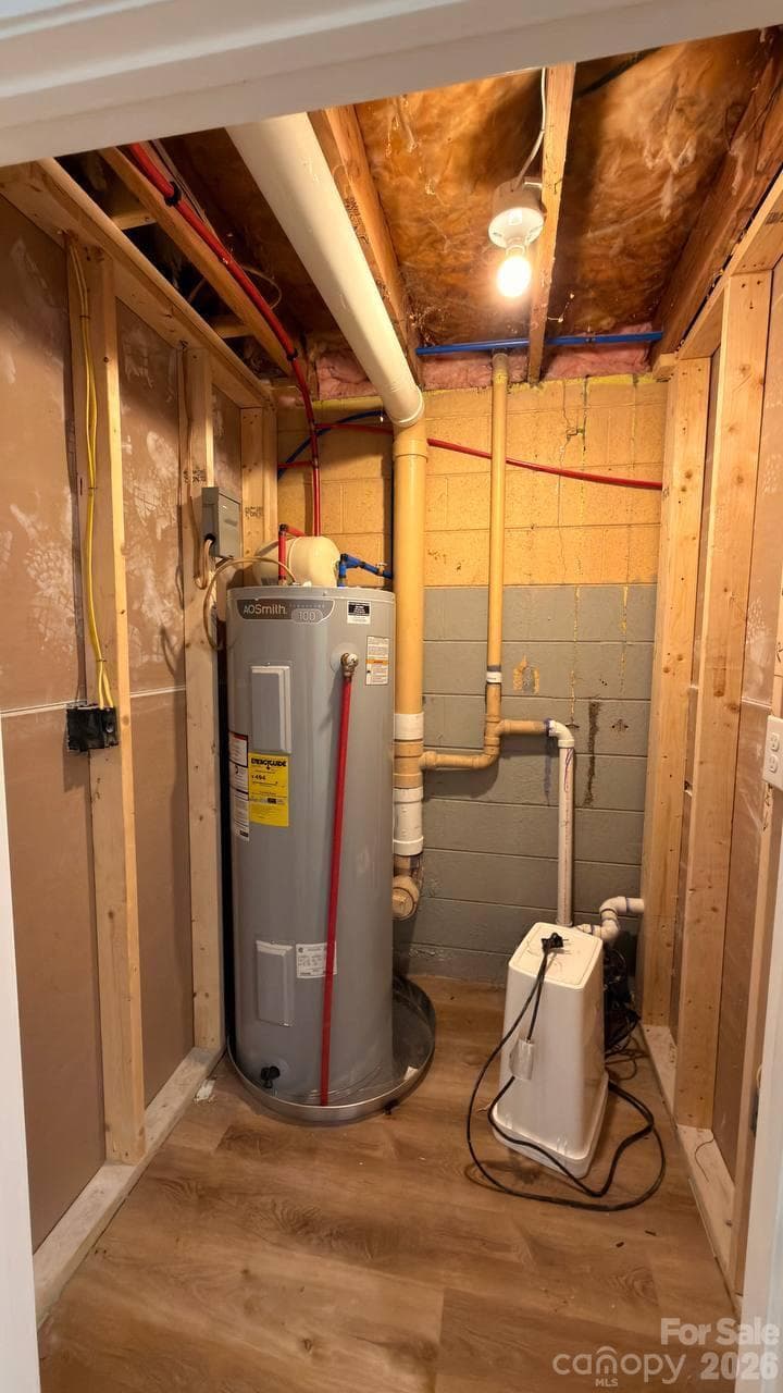 utility room - 169 8th Avenue SW, Conover