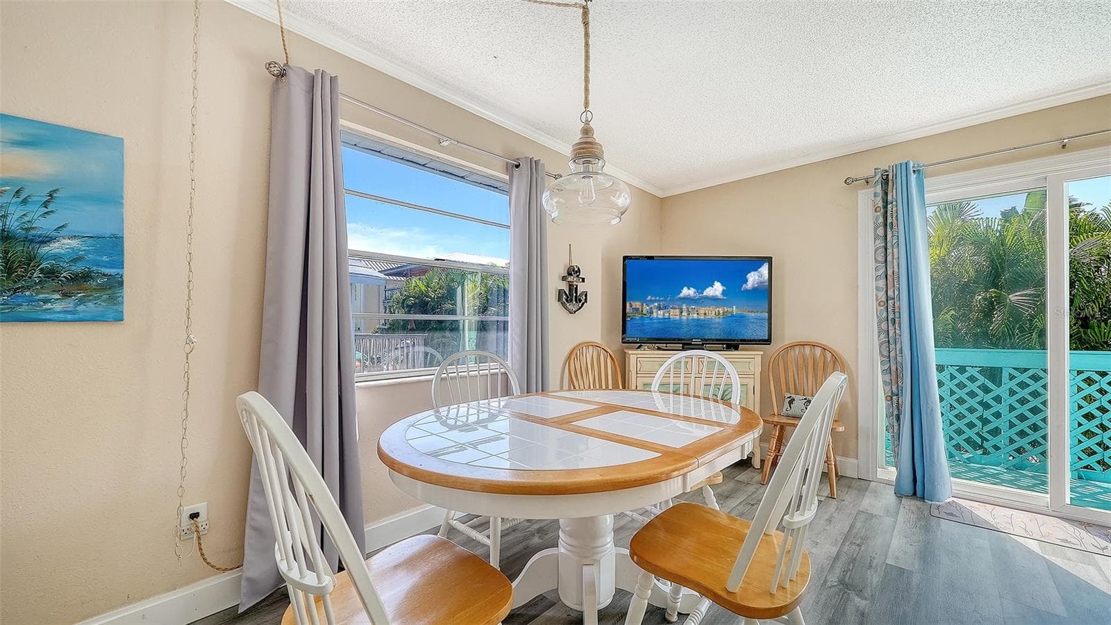 Unit B, Dining Room. - 2514 AVENUE B, BRADENTON BEACH
