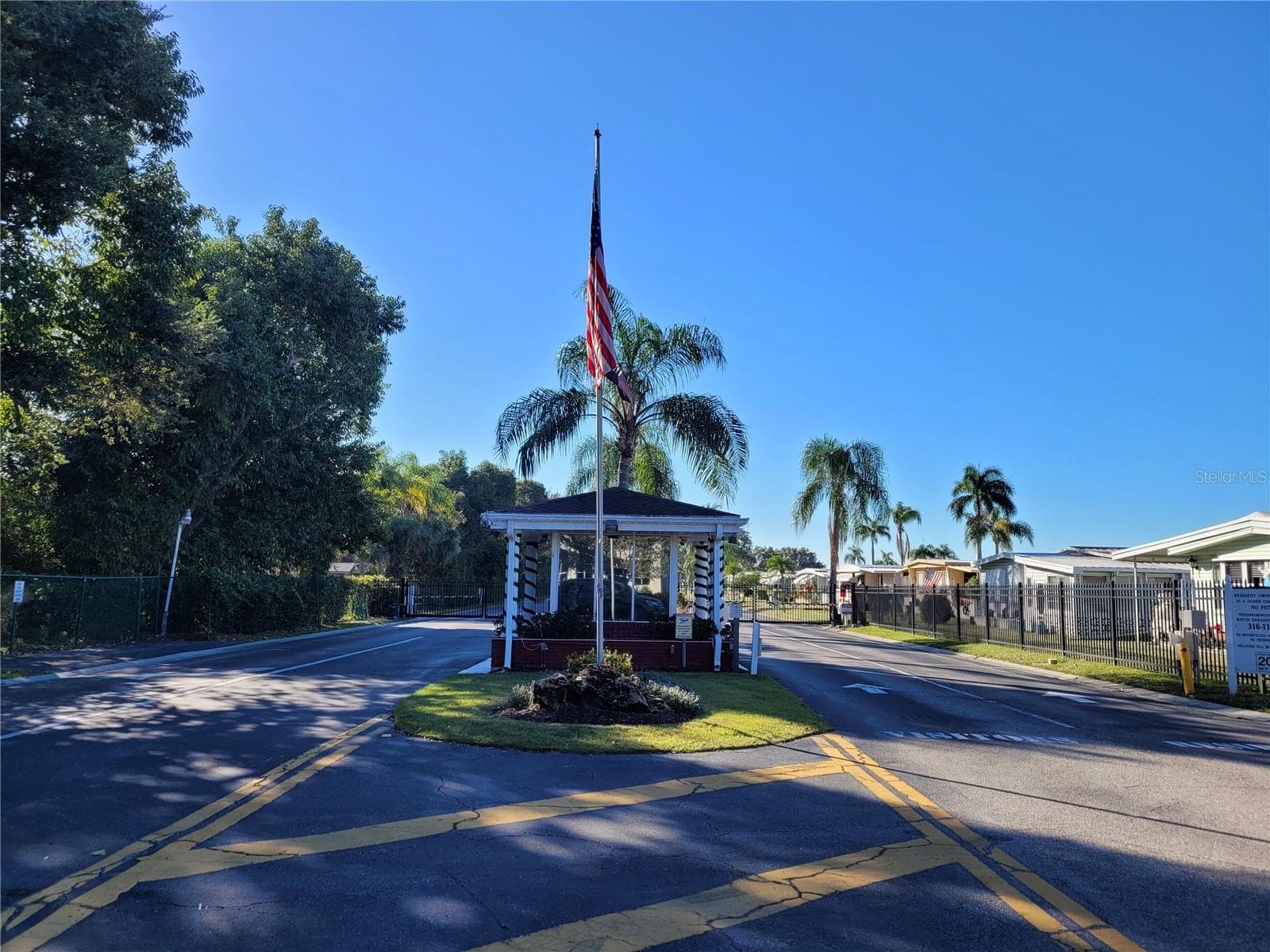 Mobile Home at 3218 SUMAC TER, SARASOTA, photo 47 of 71