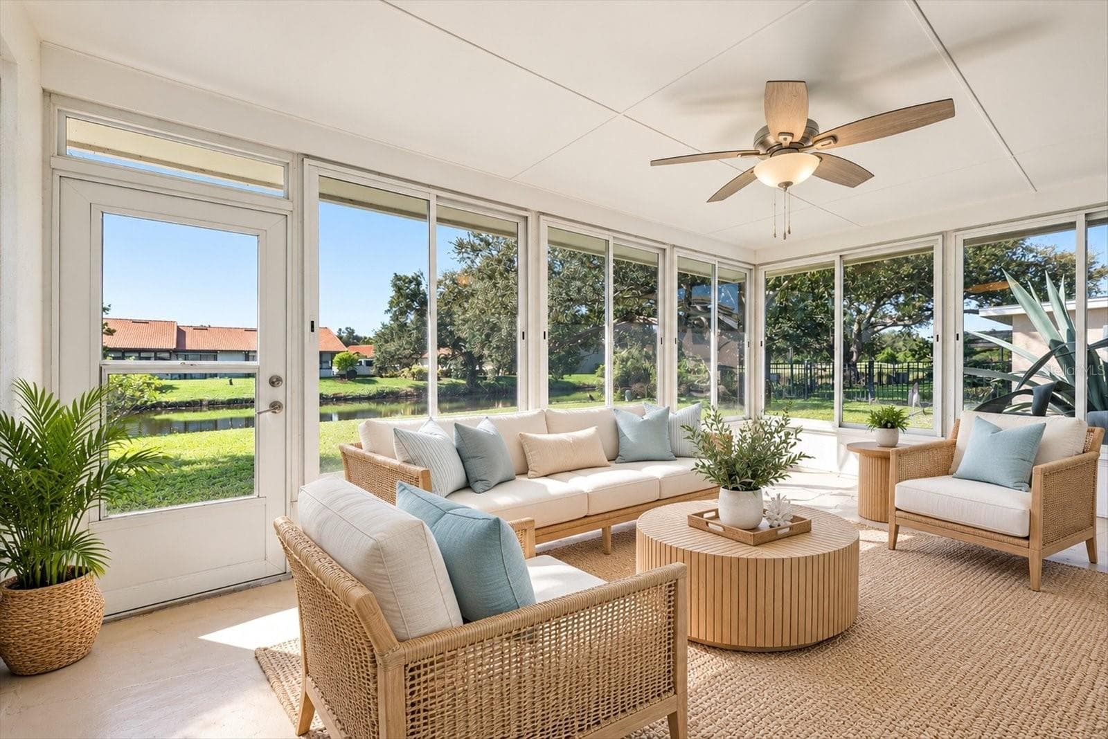 Single Family Residence at 832 S GONDOLA DR, VENICE, photo 10 of 47