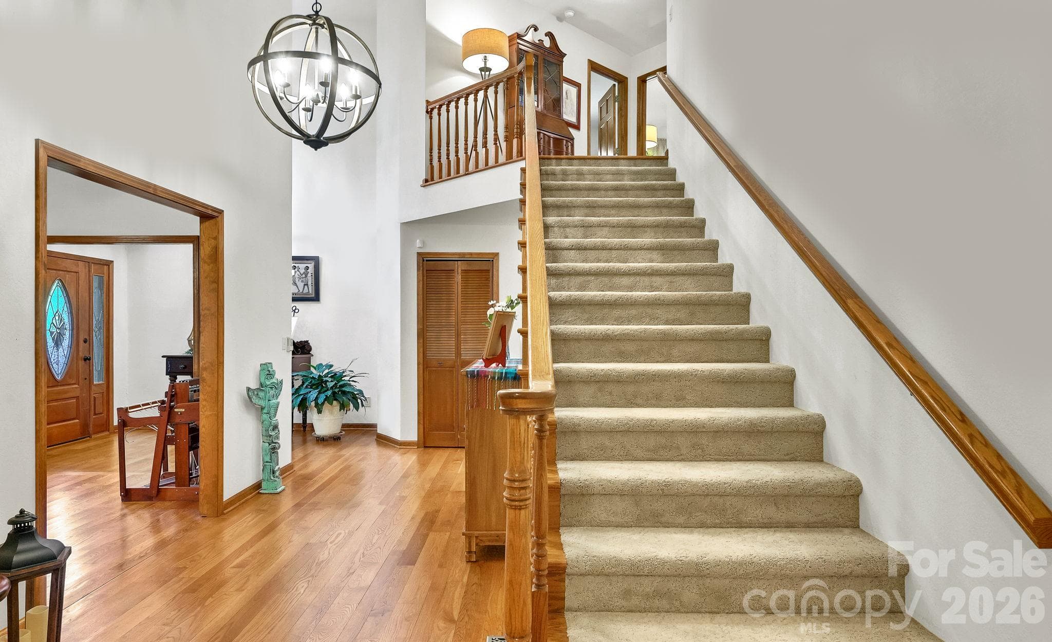 Single Family Residence at 52 Oak Gate Drive, Hendersonville, photo 6 of 42