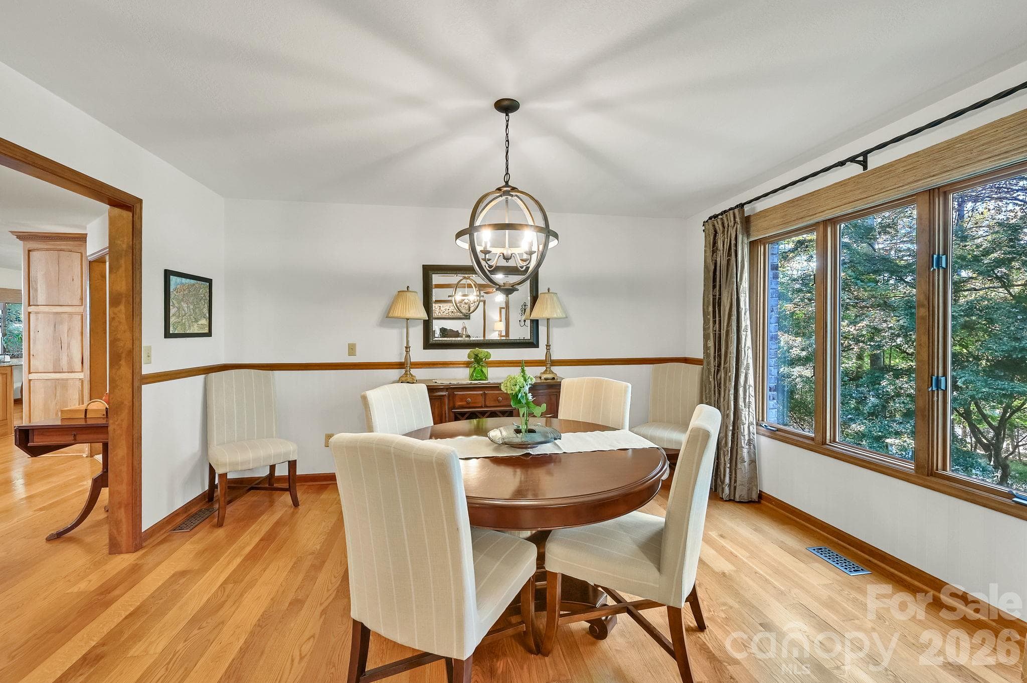 Single Family Residence at 52 Oak Gate Drive, Hendersonville, photo 9 of 42