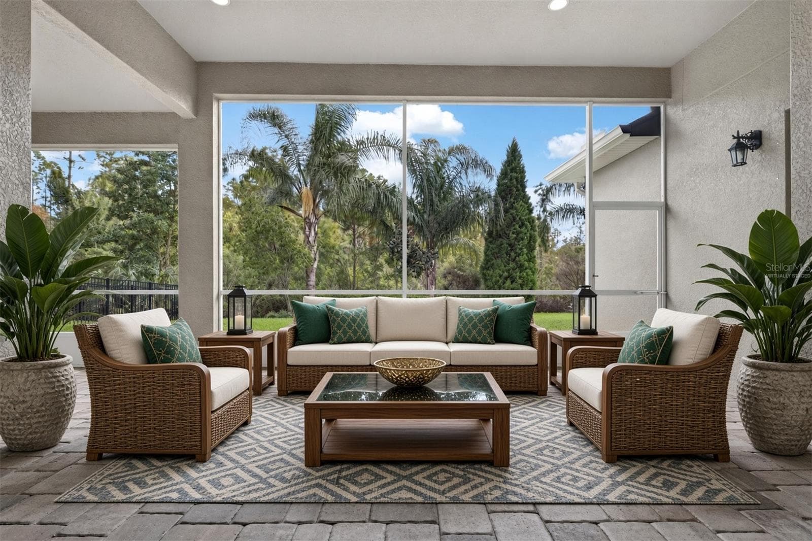 Virtually Staged - 16726 COURTYARD LOOP, LAND O LAKES