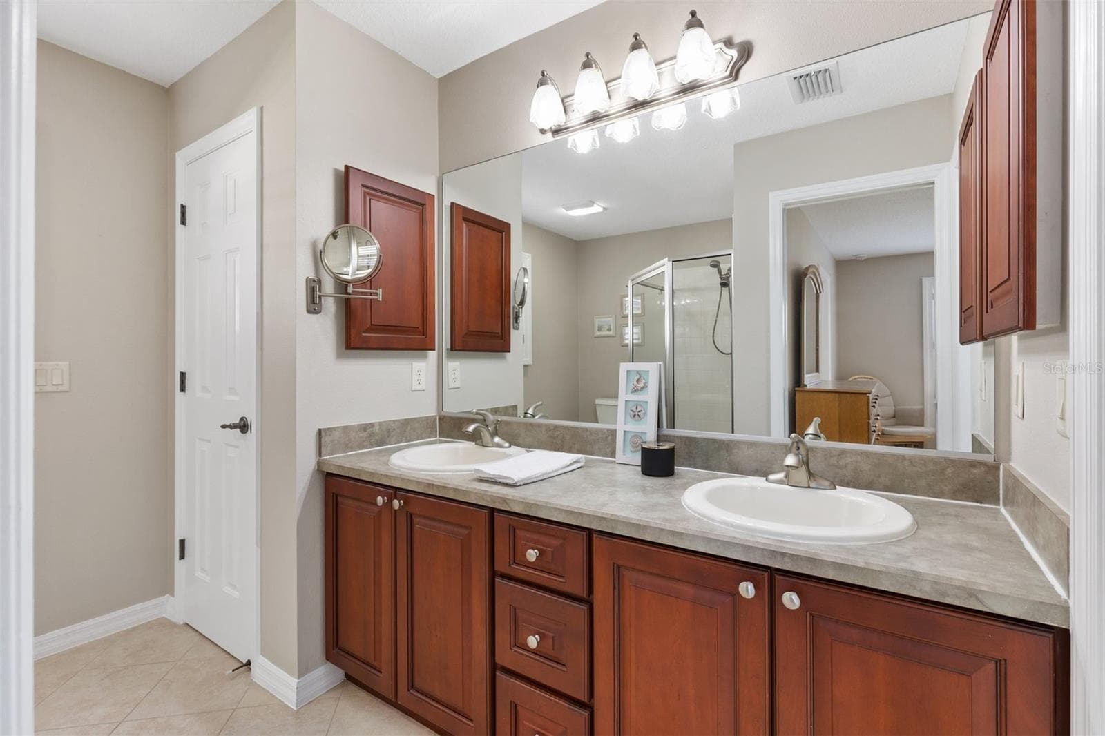 Single Family Residence at 17916 SE 87TH MELROSE CT, THE VILLAGES, photo 18 of 37