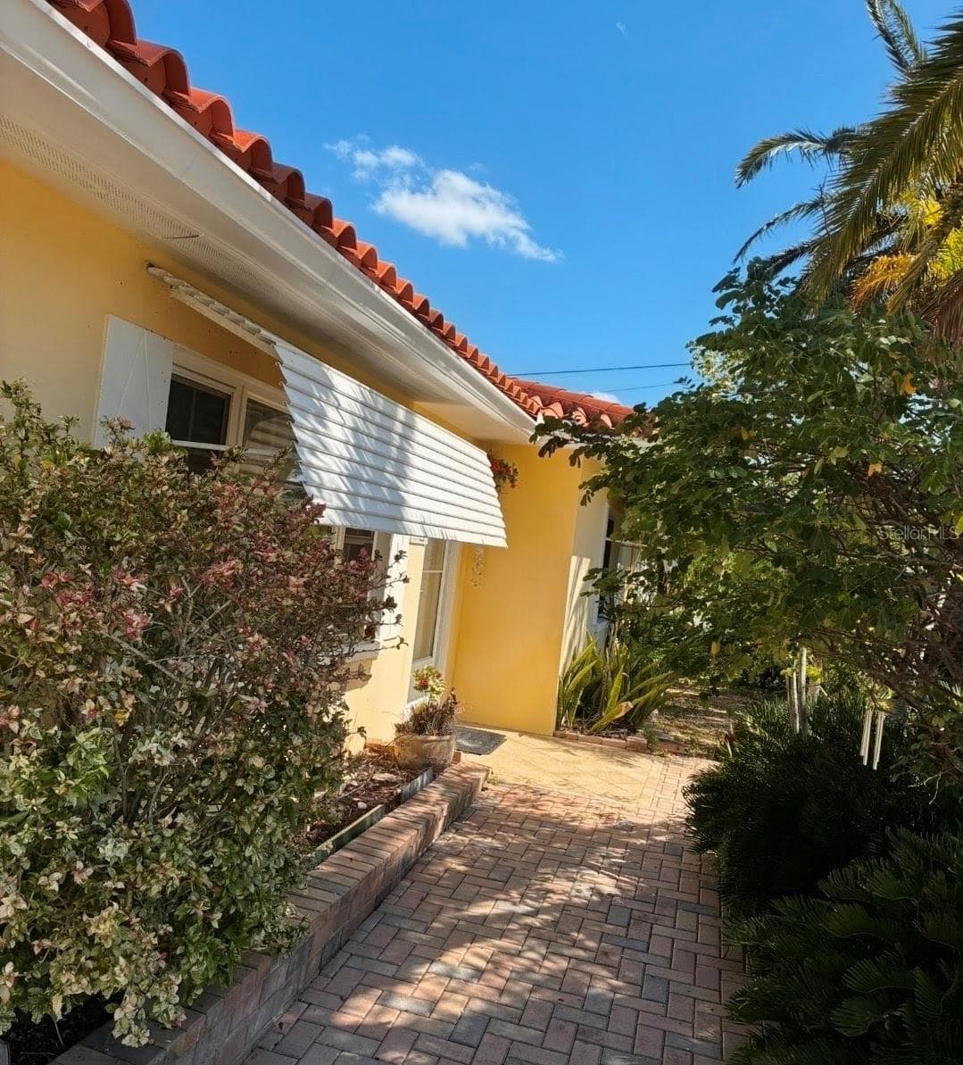 Single Family Residence at 8175 GULF BLVD, ST PETE BEACH, photo 14 of 30