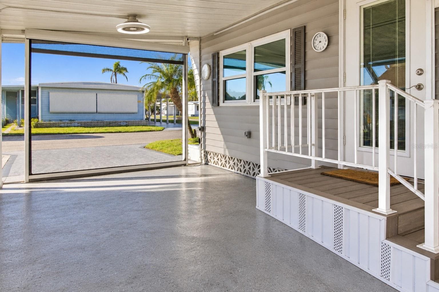 Patio/Garage - 808 53RD AVE E #110, BRADENTON