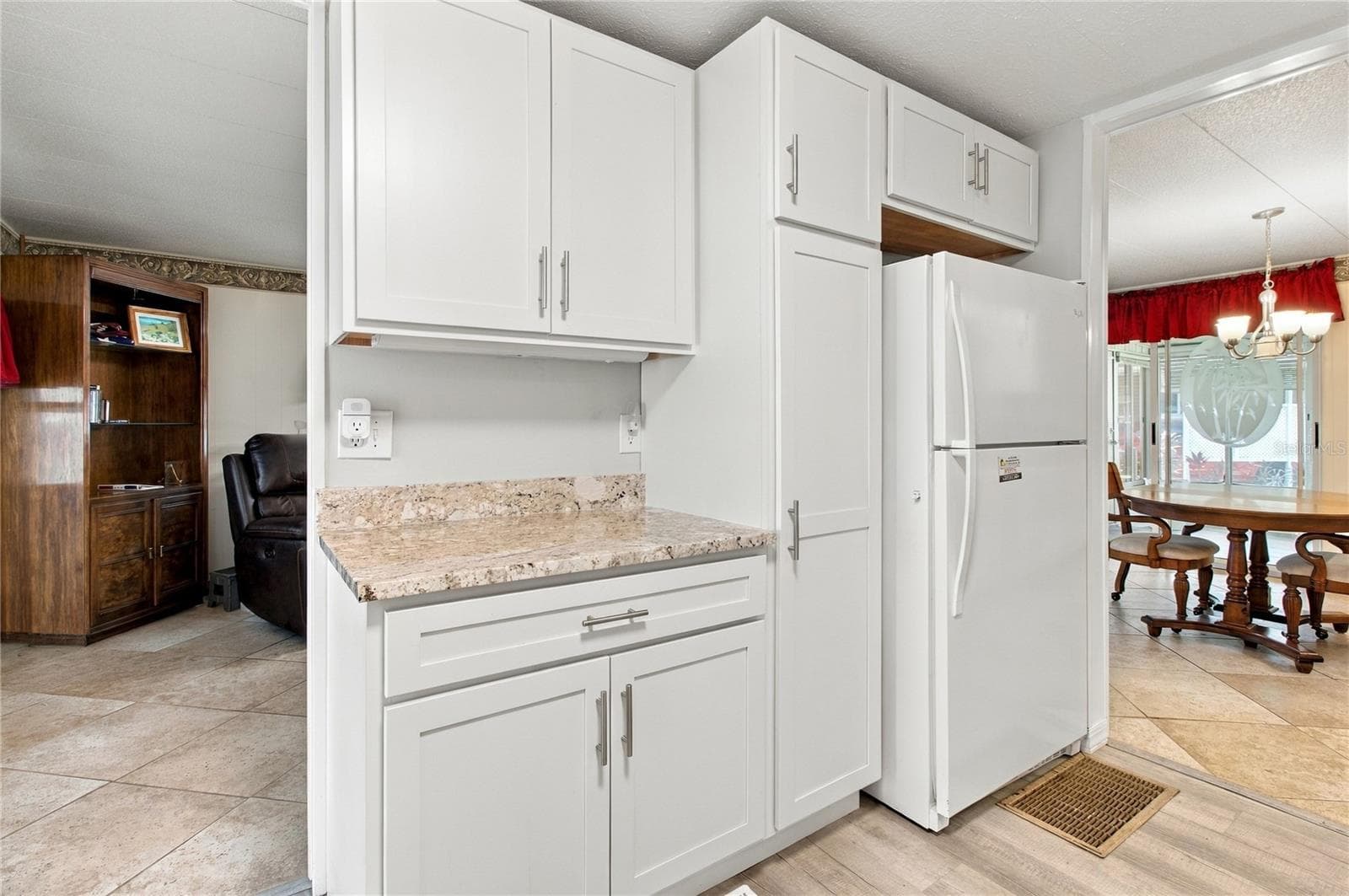 Kitchen - 808 53RD AVE E #110, BRADENTON