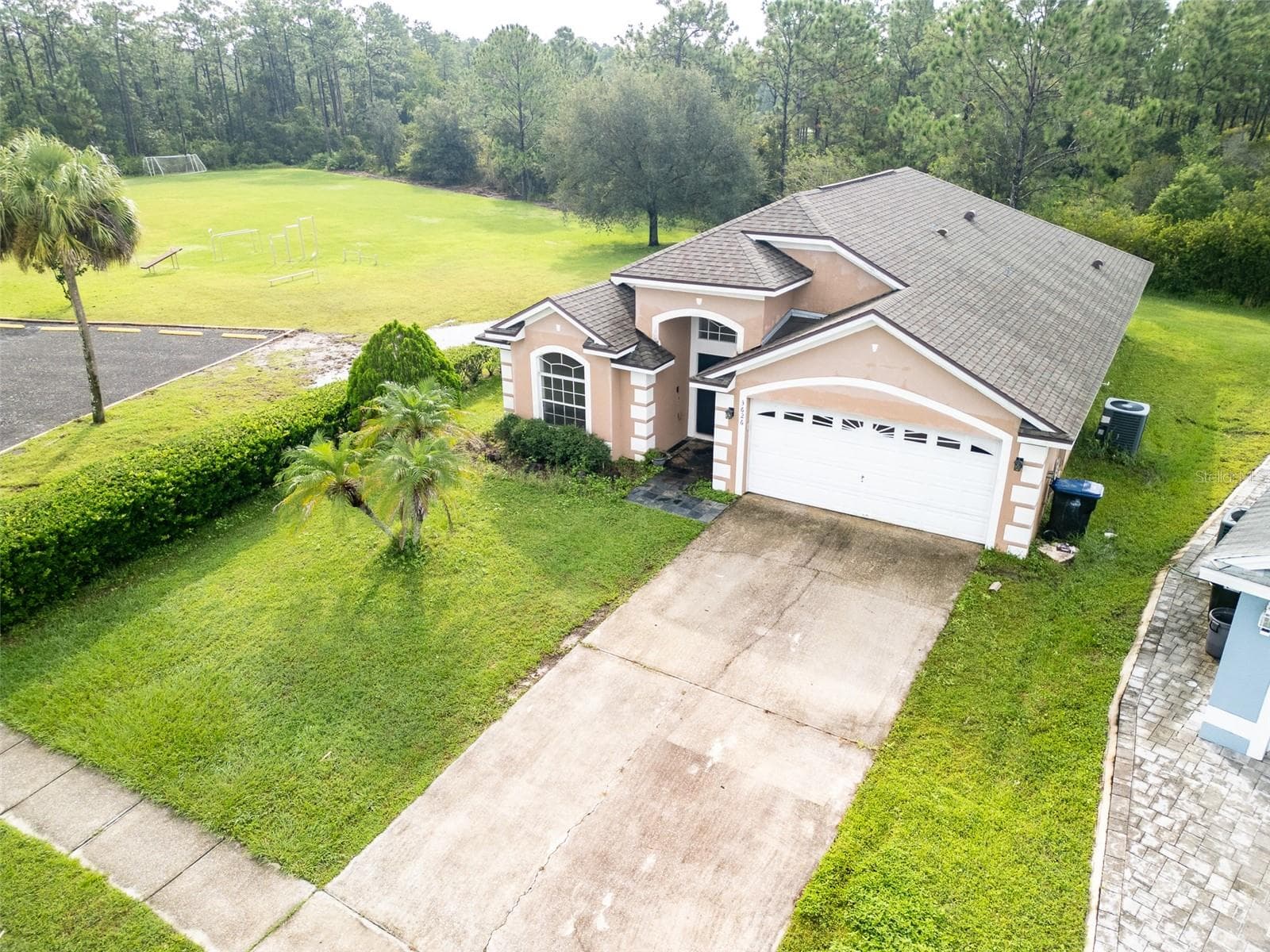 No side neighbors, lots of green space and trees - 3626 BENSON PARK BLVD, ORLANDO