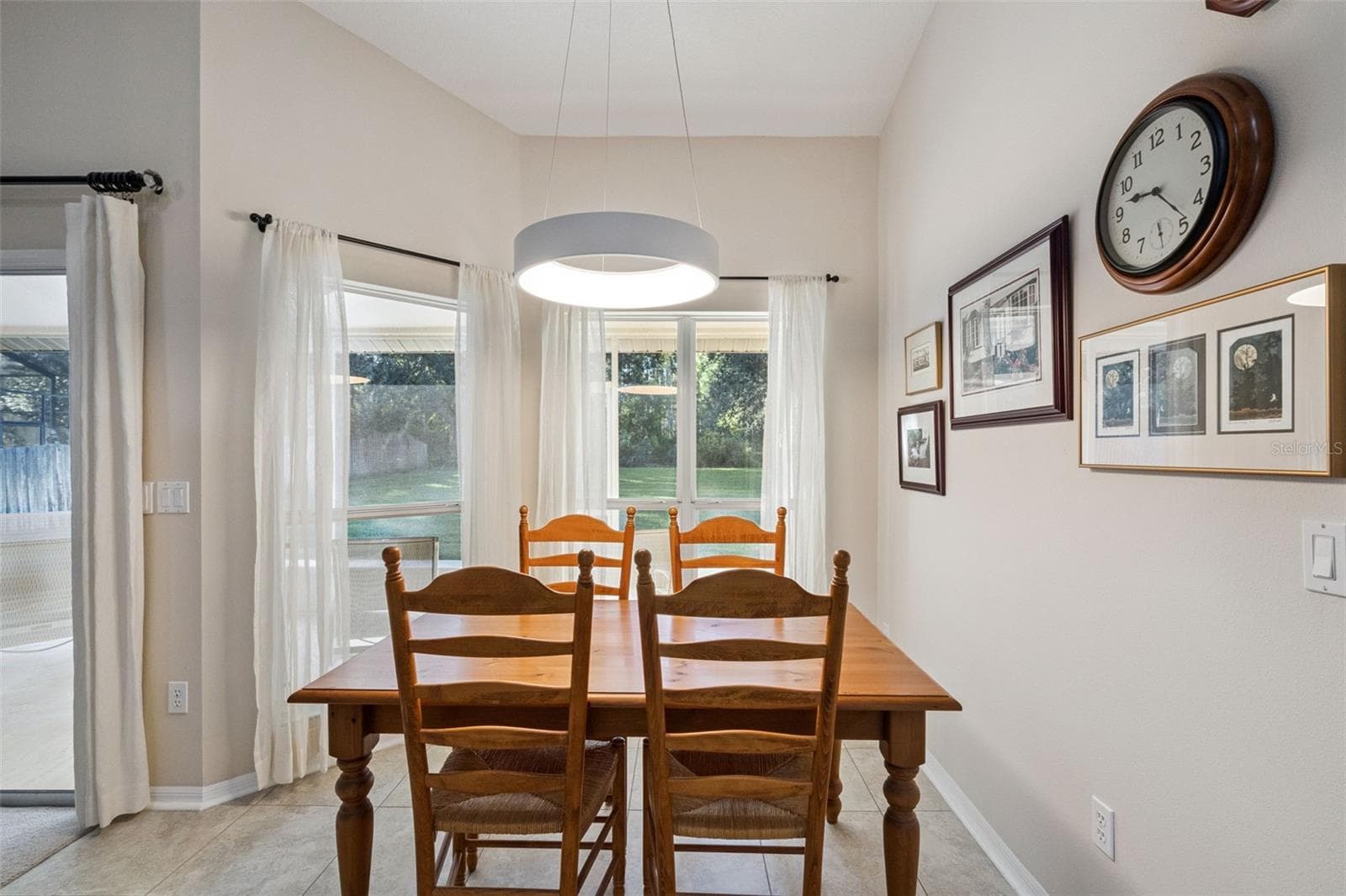 Eat In Space off of kitchen - 13624 BLUEWATER CIR, ORLANDO