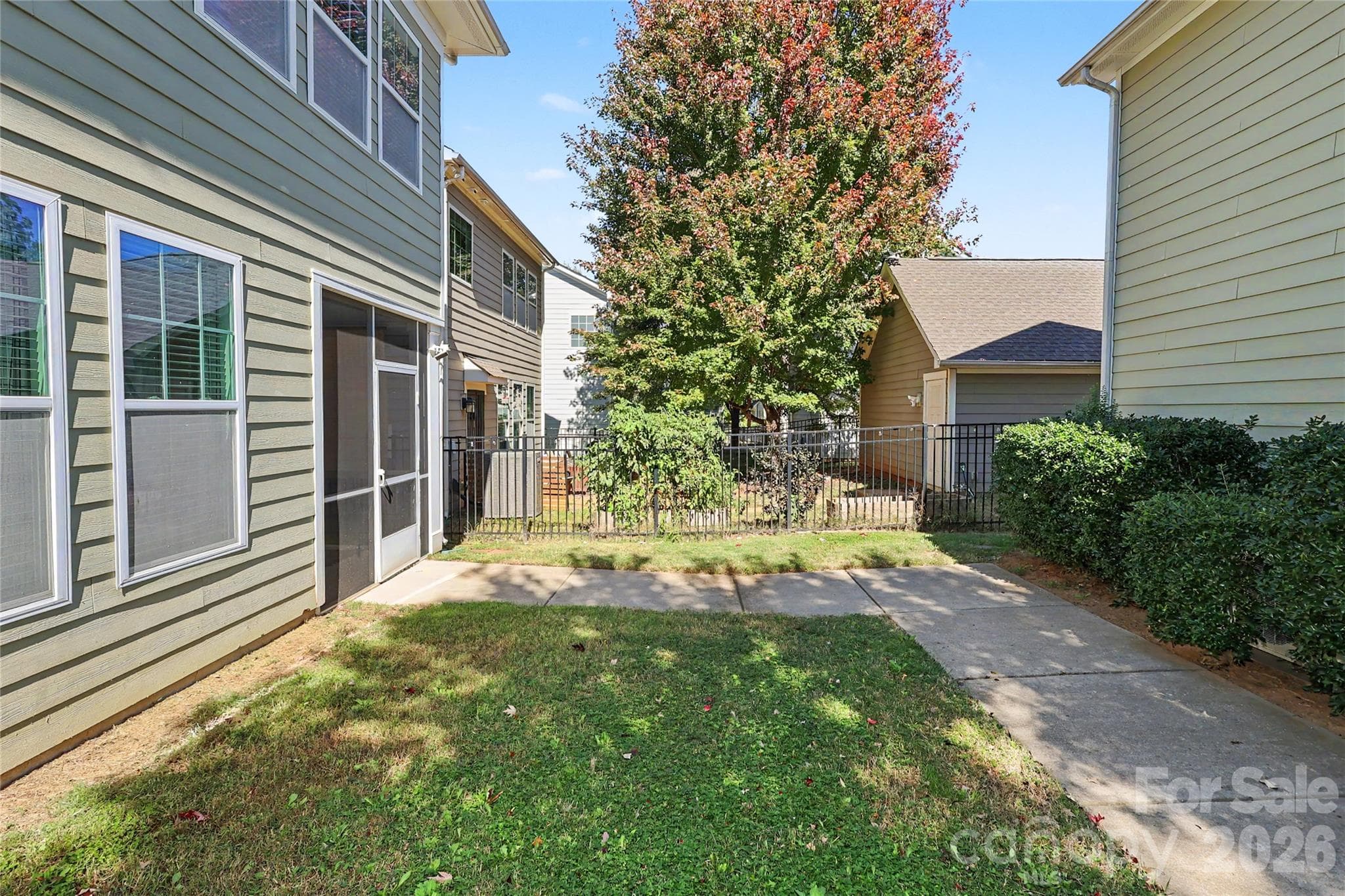 Single Family Residence at 2420 Double Oaks Road, Charlotte, photo 36 of 45