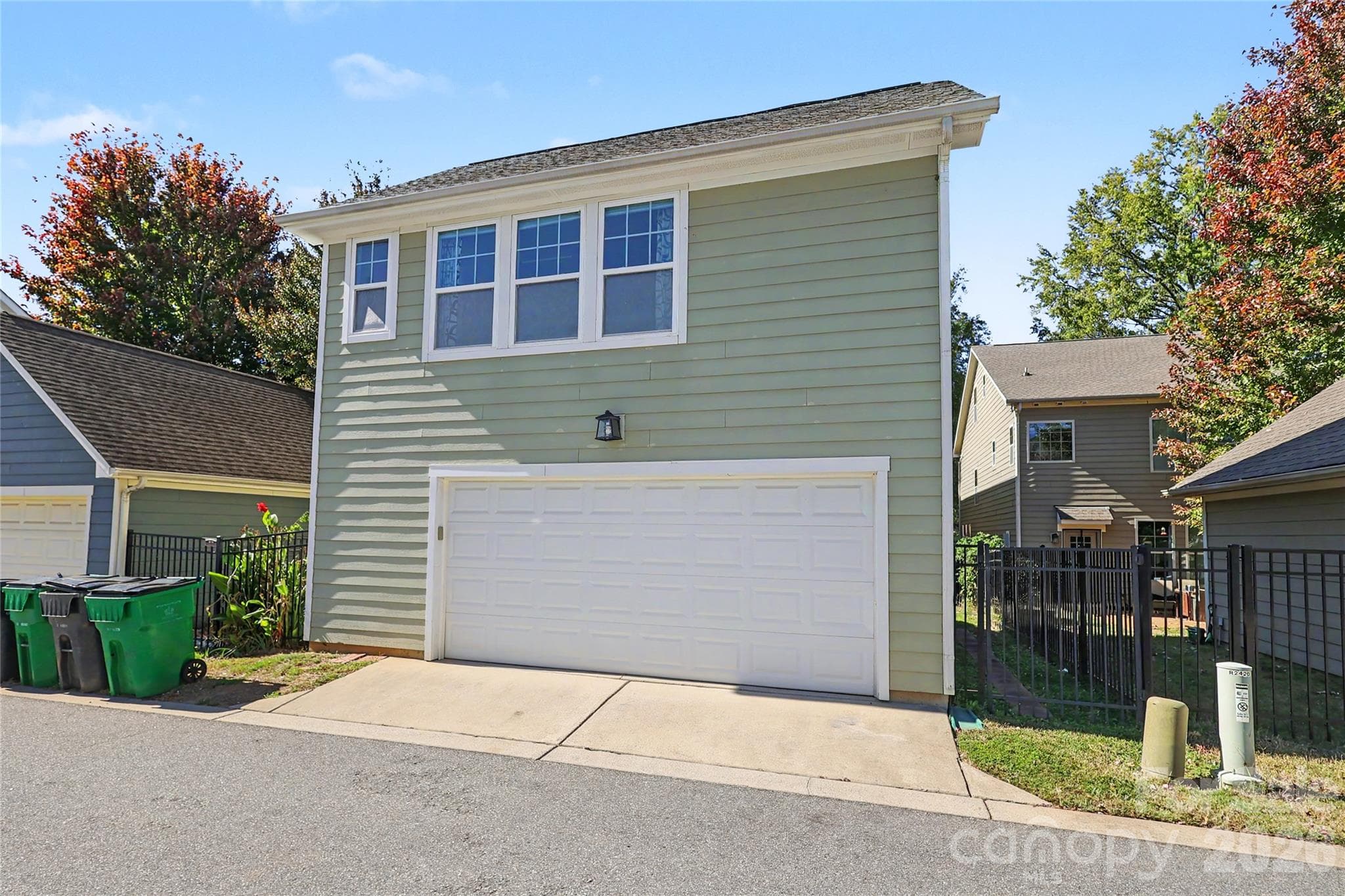 Single Family Residence at 2420 Double Oaks Road, Charlotte, photo 44 of 45