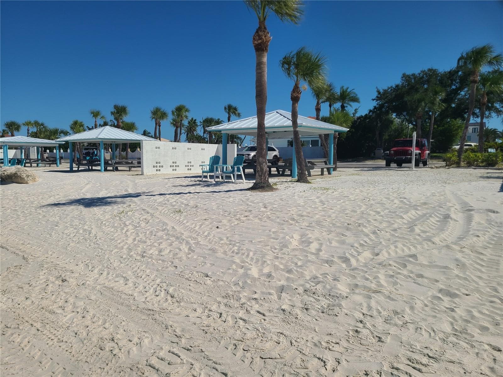 Beach Club Pavilions and Grills - 6517 SAND SHORE LN, NEW PORT RICHEY