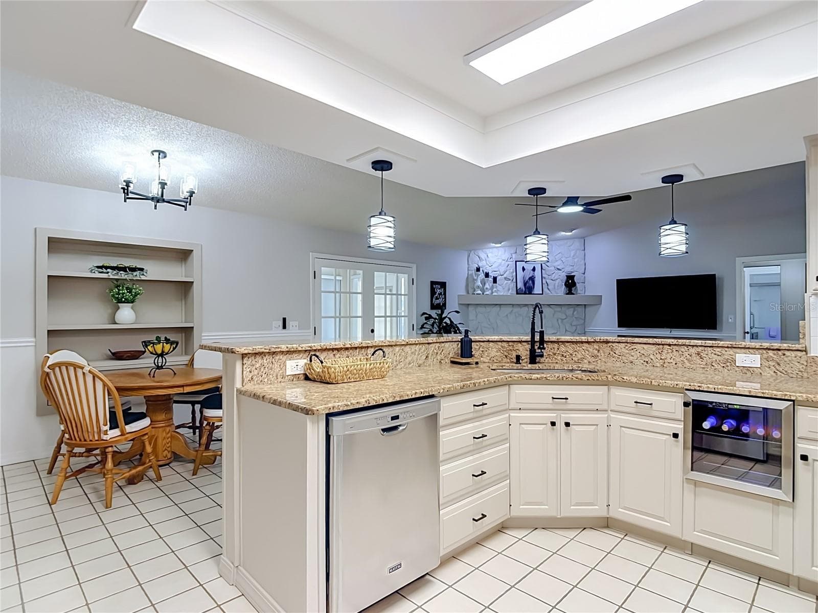 Single Family Residence at 12920 N ALBANY AVE, TAMPA, photo 10 of 67