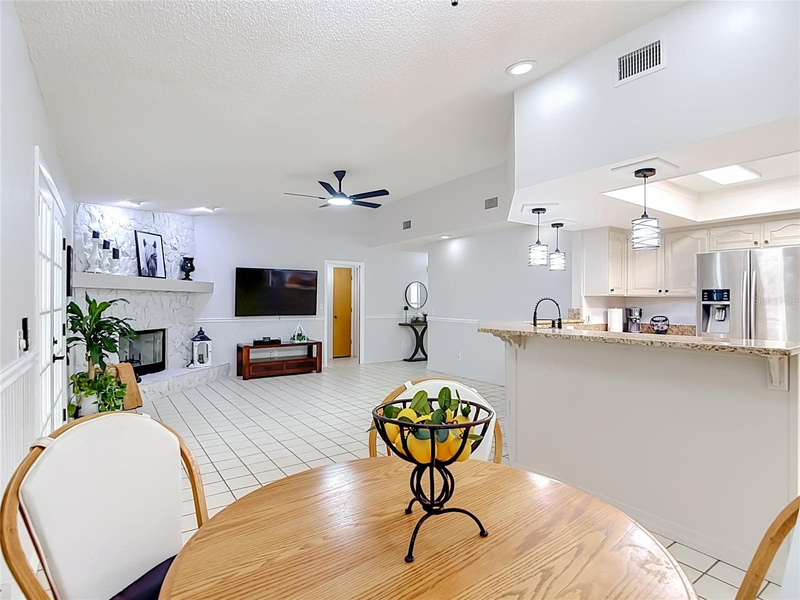 Single Family Residence at 12920 N ALBANY AVE, TAMPA, photo 16 of 67