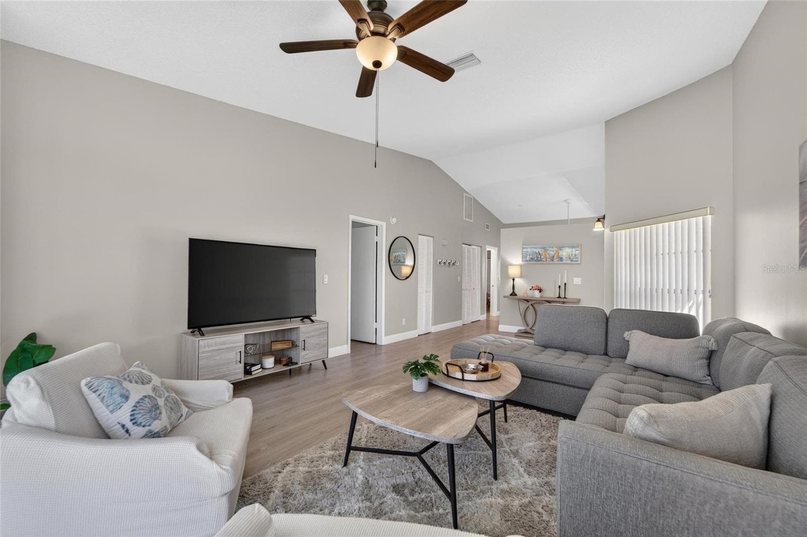 Villa at 16216 RAMBLING VINE DR W, TAMPA, photo 9 of 54