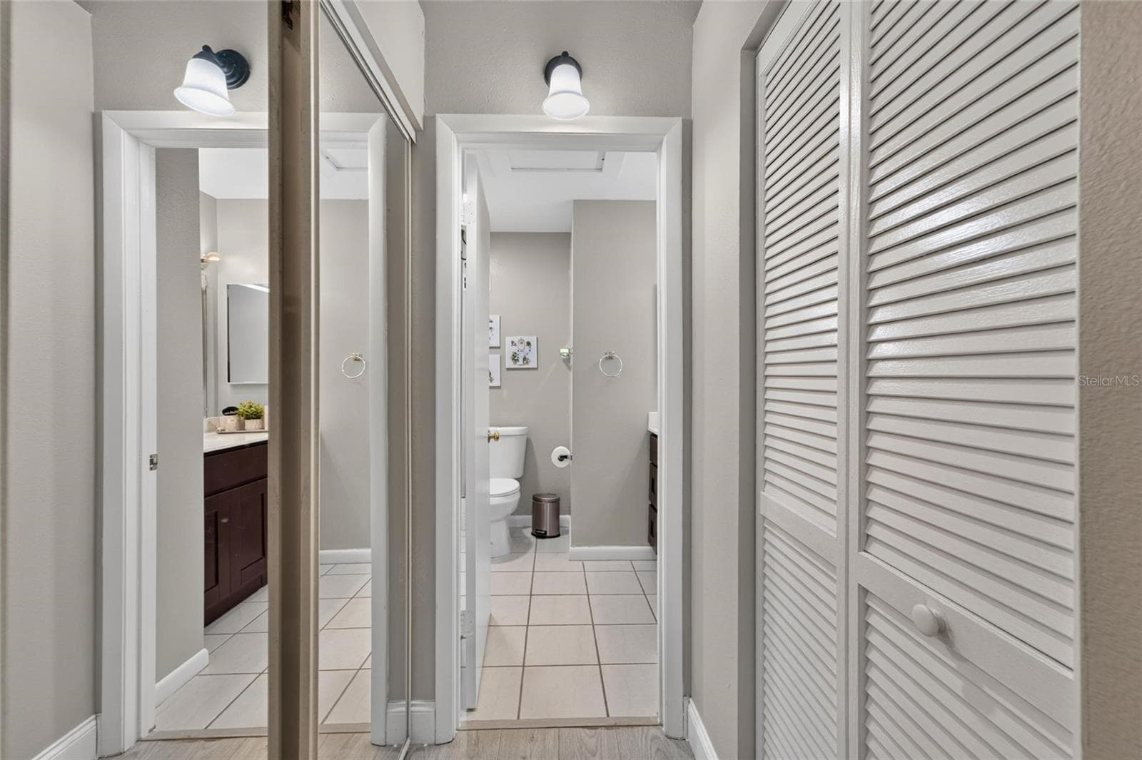 Villa at 16216 RAMBLING VINE DR W, TAMPA, photo 19 of 54