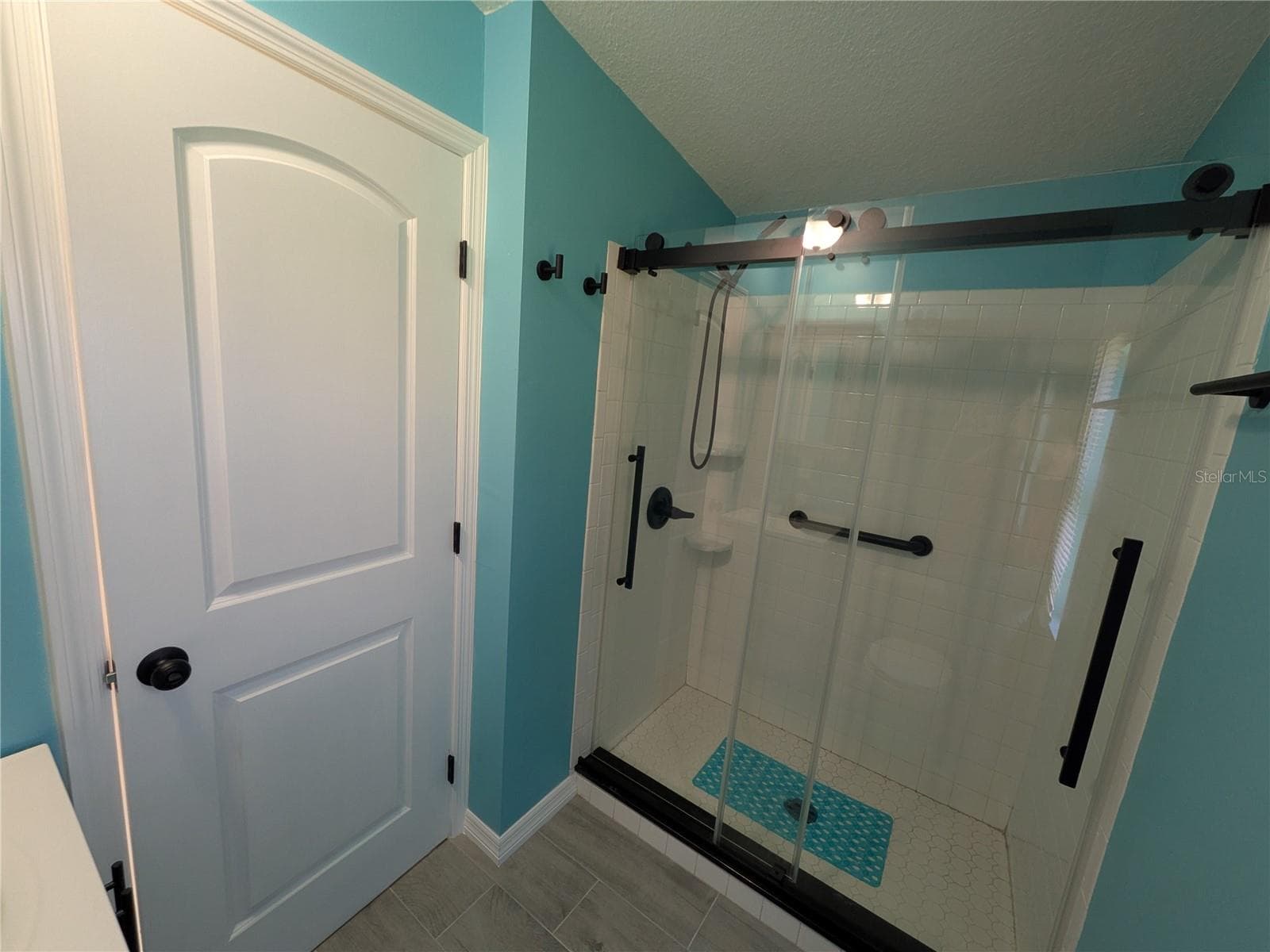 PRIMARY BATHROOM SHOWER - 3125 BAYBERRY AVE, PUNTA GORDA