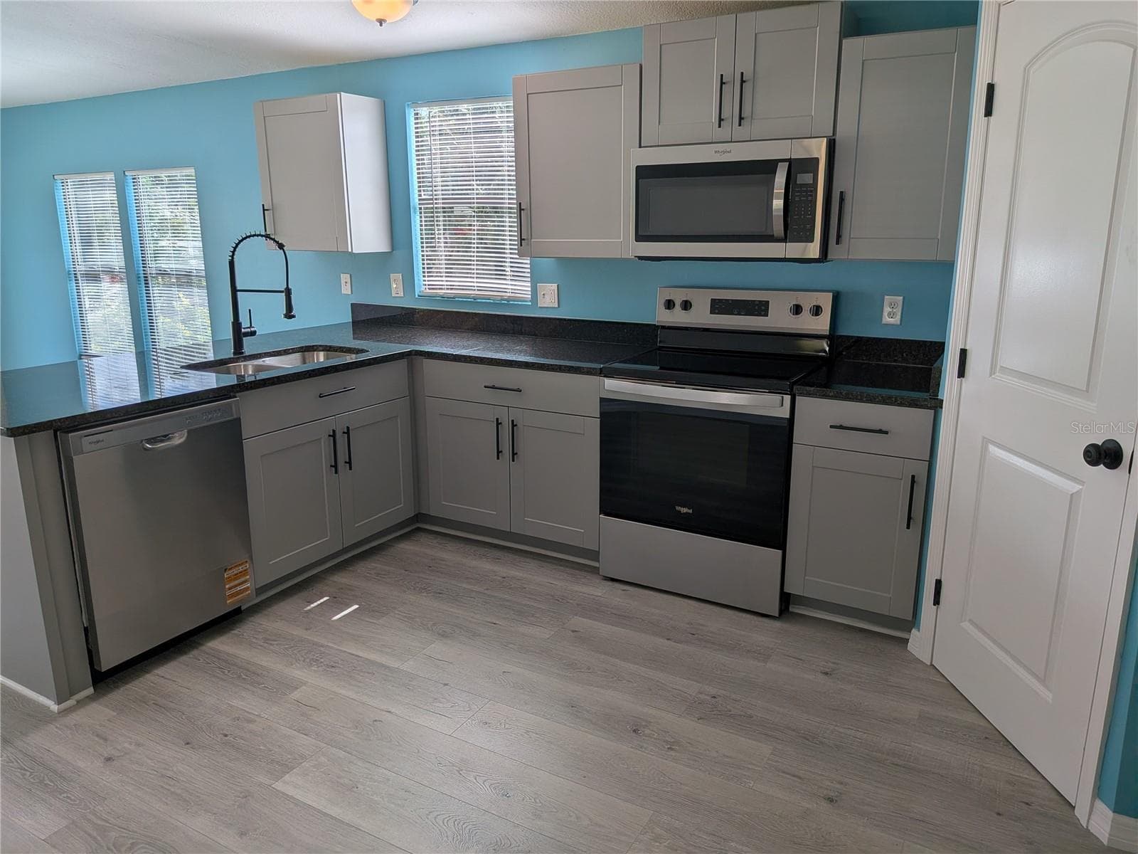KITCHEN - 3125 BAYBERRY AVE, PUNTA GORDA