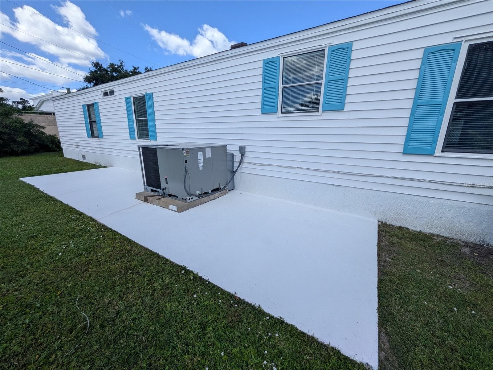 CONDENSING UNIT - 3125 BAYBERRY AVE, PUNTA GORDA