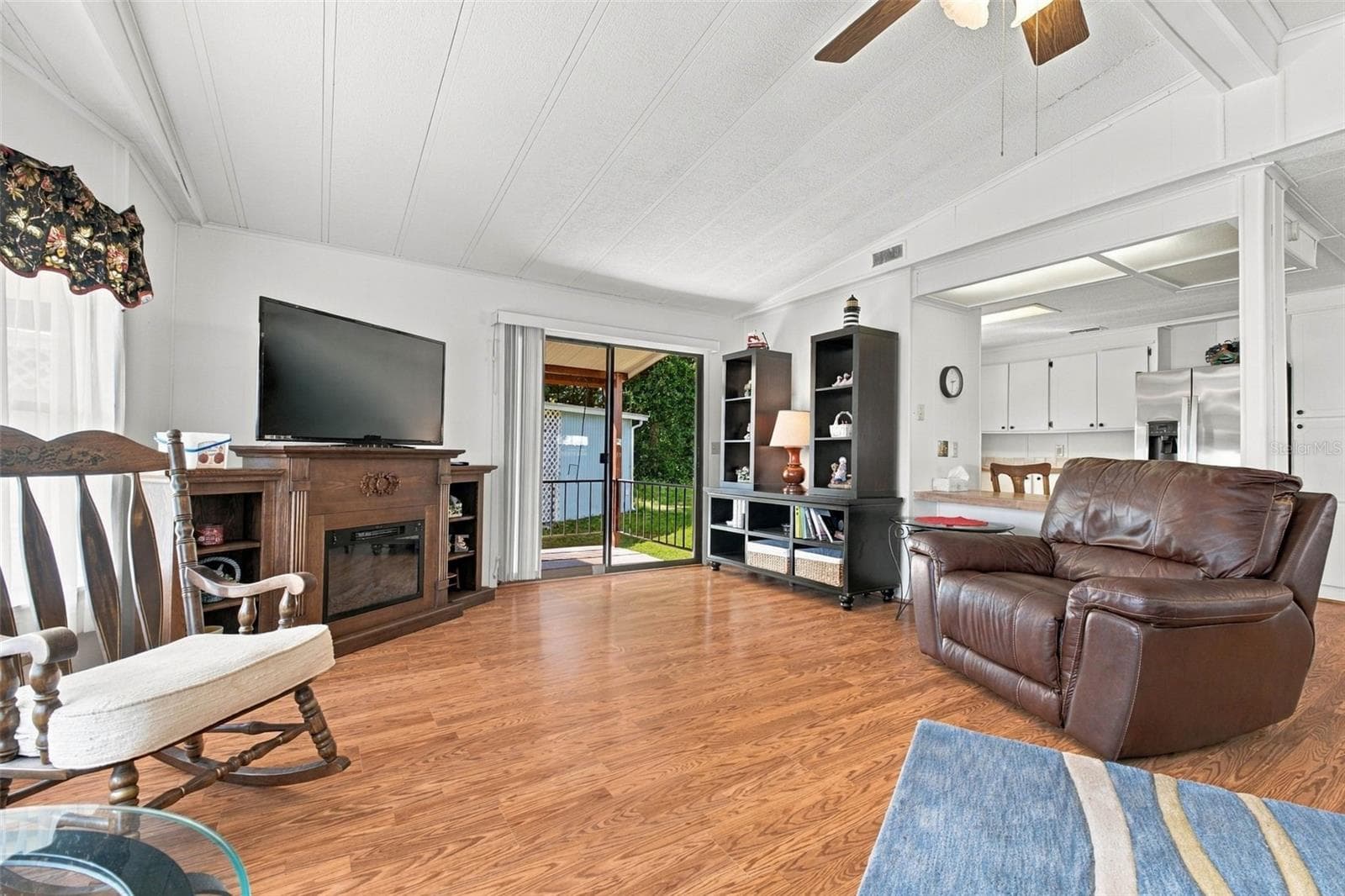Manufactured Home at 39353 SYCAMORE LN, ZEPHYRHILLS, photo 19 of 32