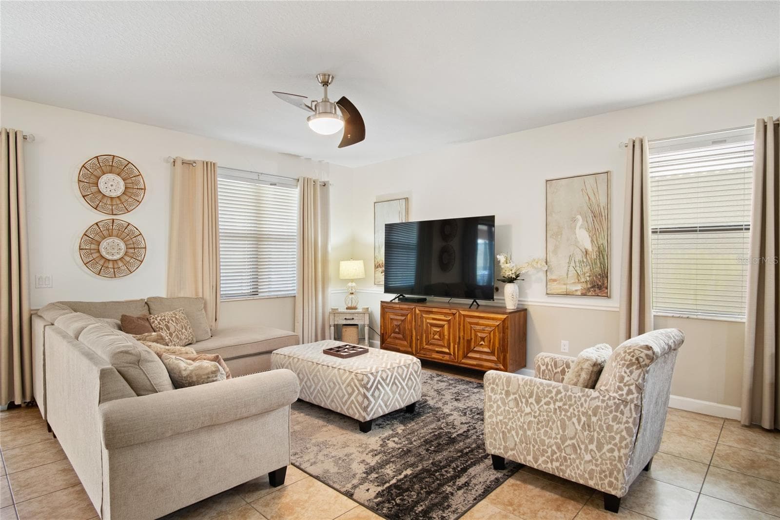 Single Family Residence at 1464 MOON VALLEY DR, DAVENPORT, photo 5 of 66