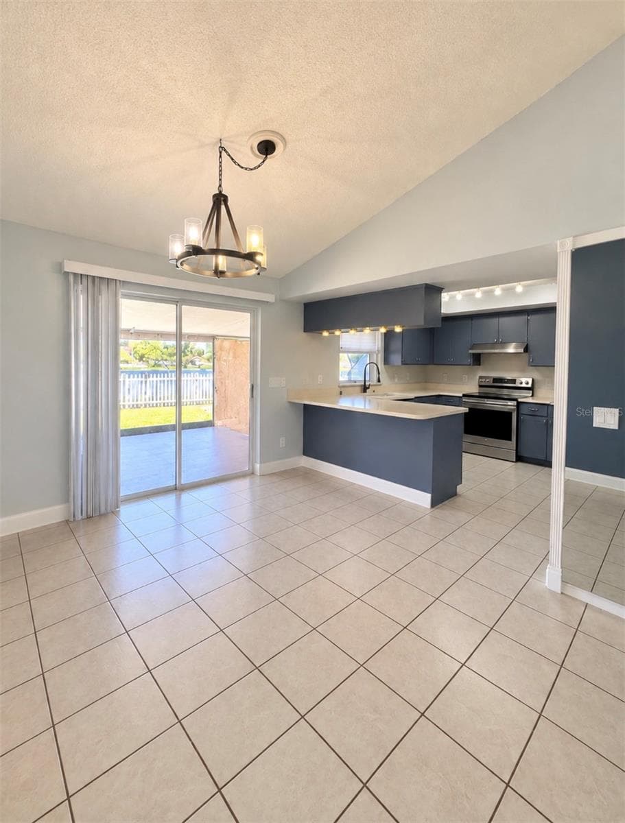 Single Family Residence at 10957 BRIGHTSIDE DR, TAMPA, photo 11 of 30