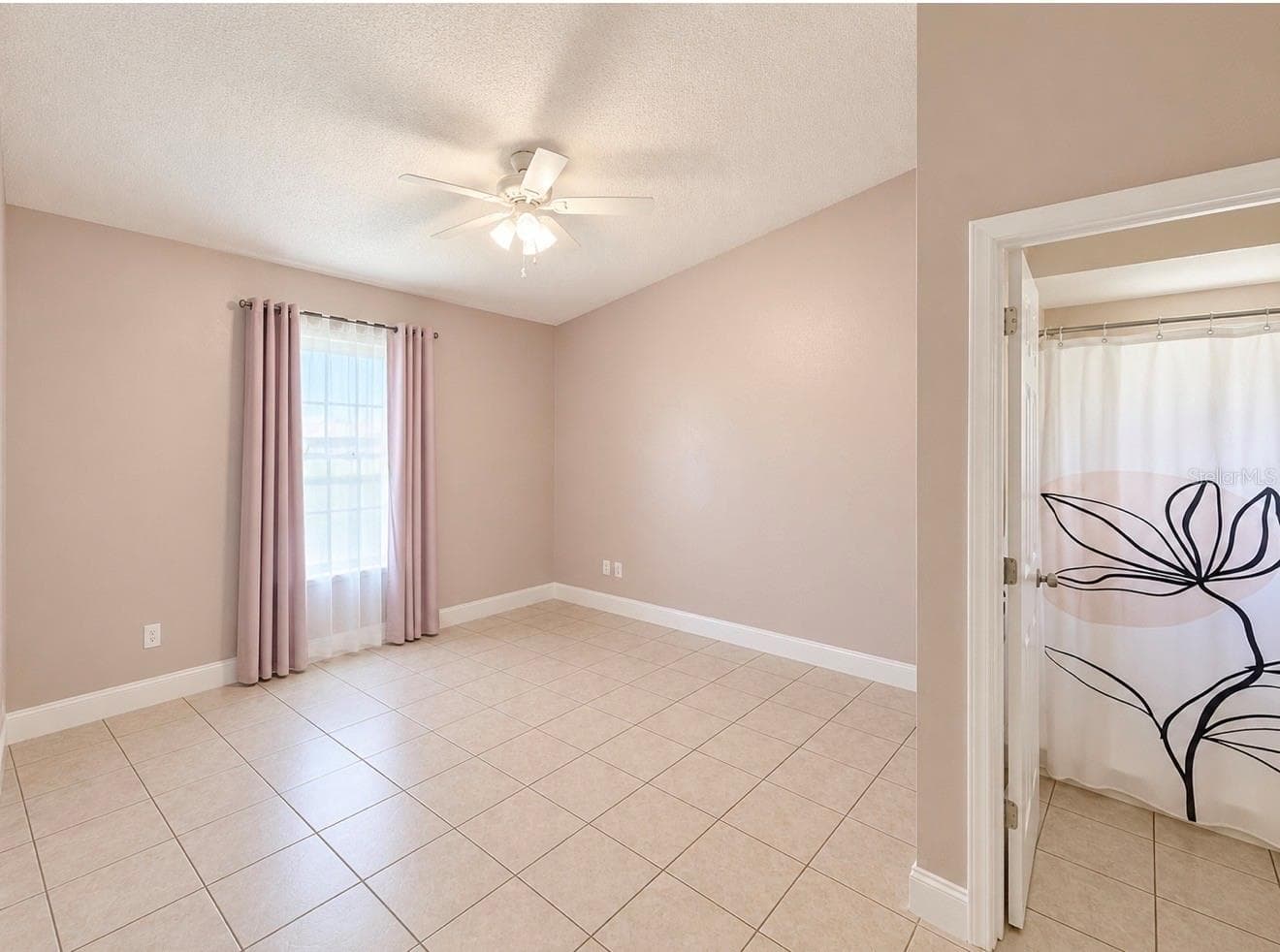 Single Family Residence at 10957 BRIGHTSIDE DR, TAMPA, photo 13 of 30