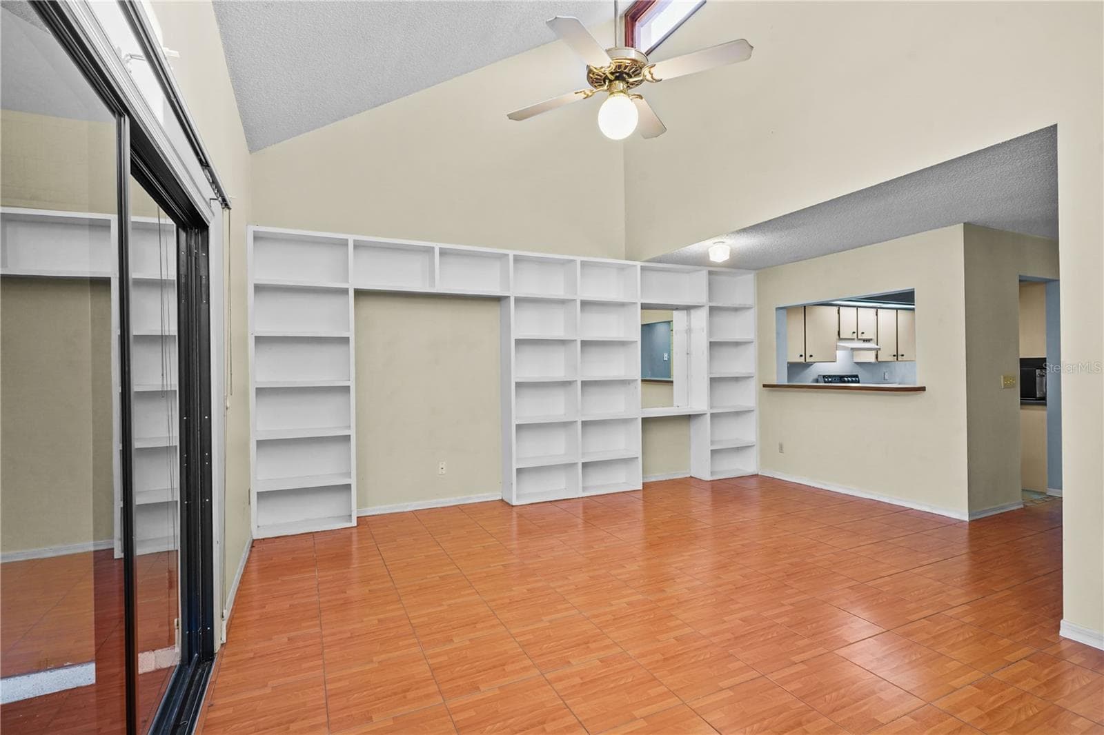 Townhouse at 679 W CRANES CIR, ALTAMONTE SPRINGS, photo 7 of 36
