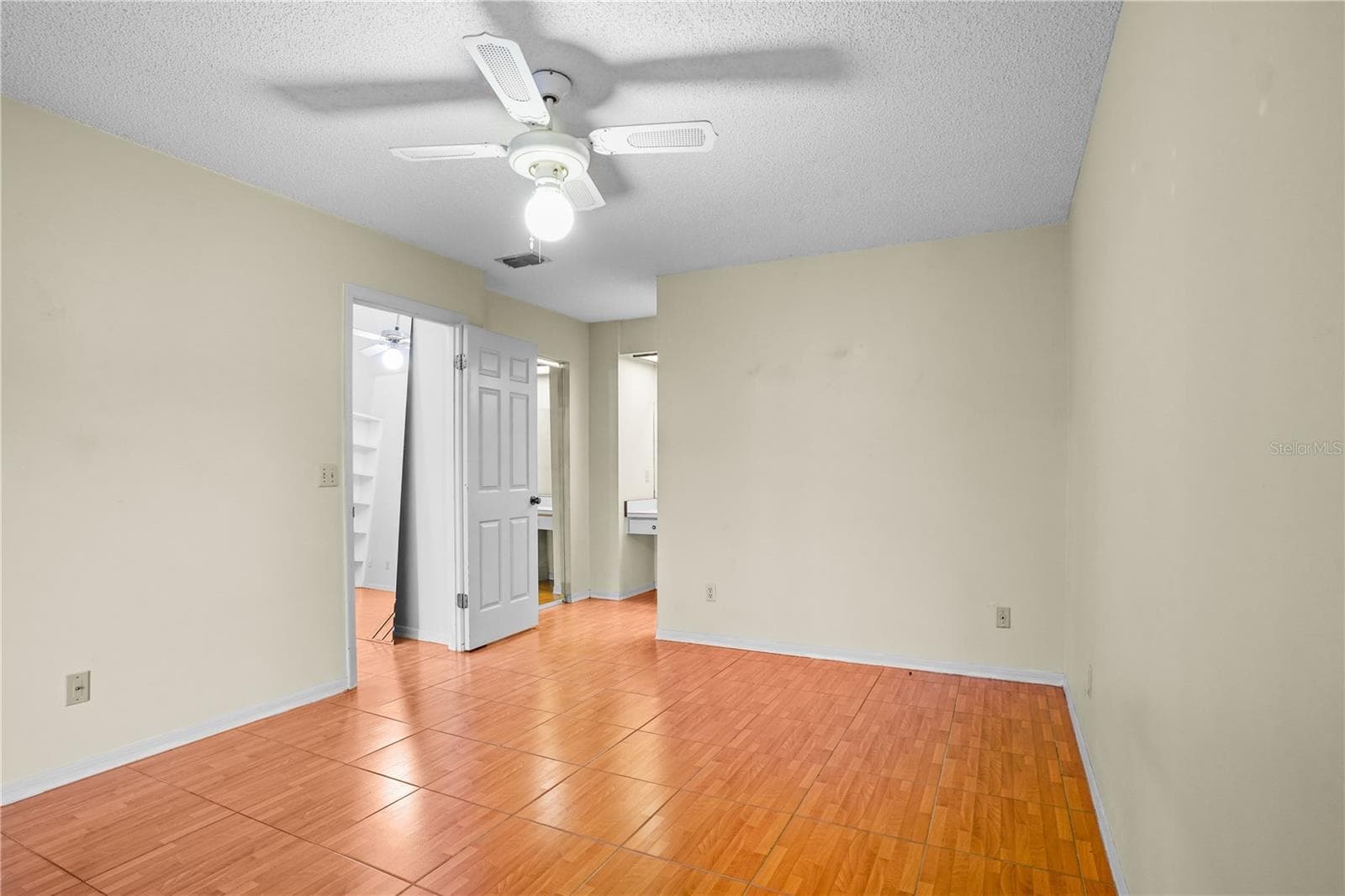 Townhouse at 679 W CRANES CIR, ALTAMONTE SPRINGS, photo 15 of 36