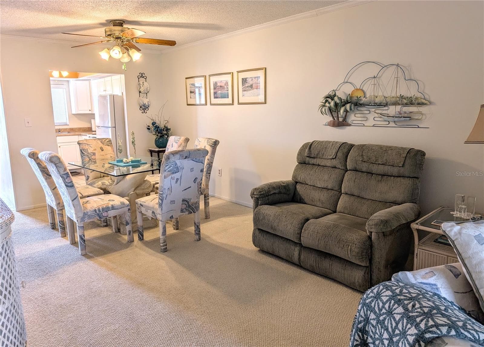Spacious: living, dining areas - 3779 LAKE BAYSHORE DR #H-402, BRADENTON