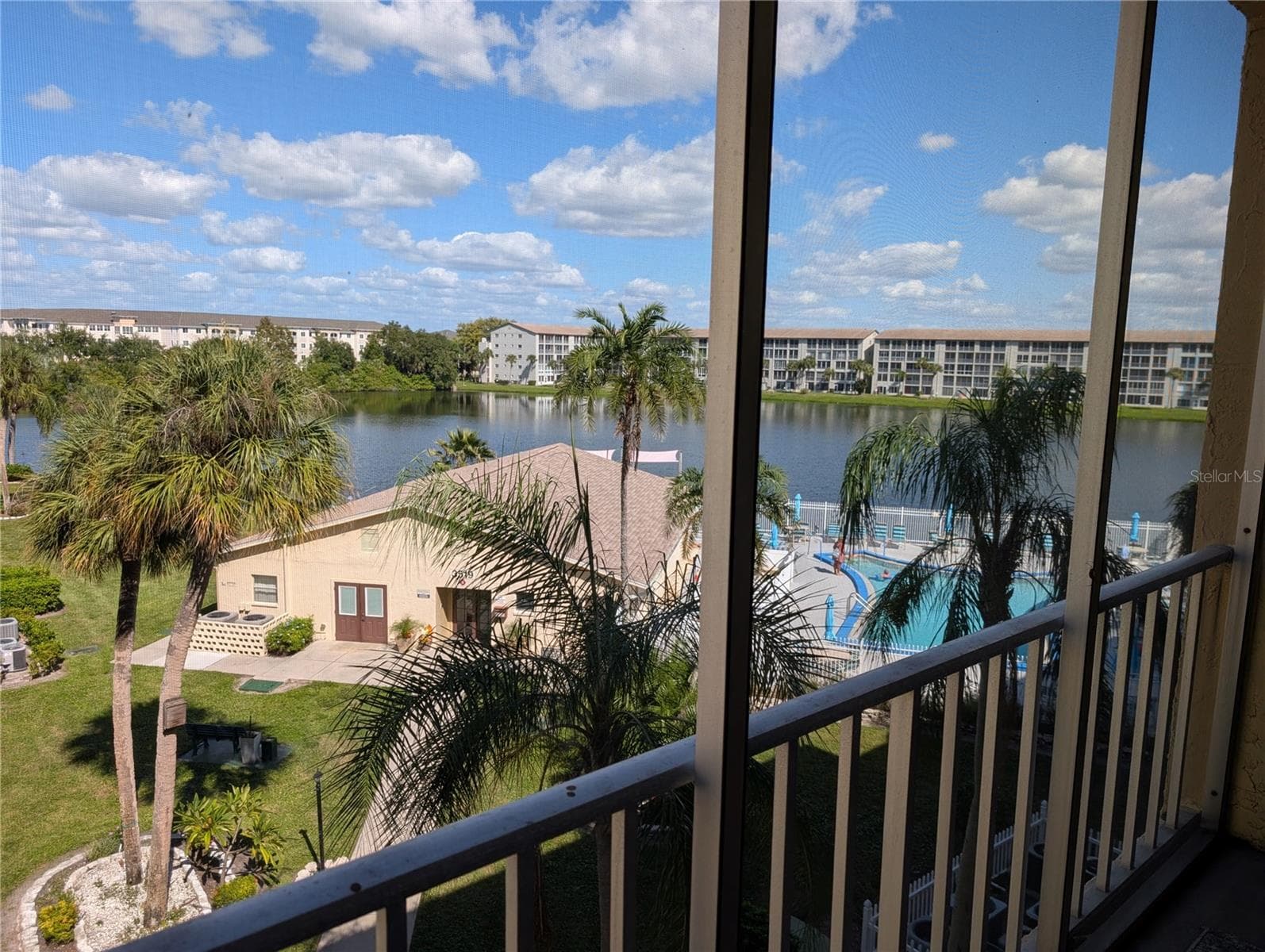 Condominium at 3779 LAKE BAYSHORE DR #H-402, BRADENTON, photo 25 of 48