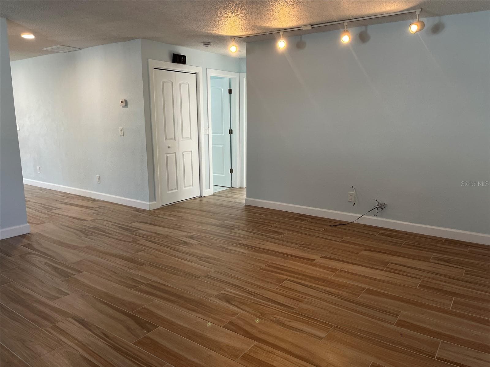 Single Family Residence at 307 LA HACIENDA DR, INDIAN ROCKS BEACH, photo 7 of 39